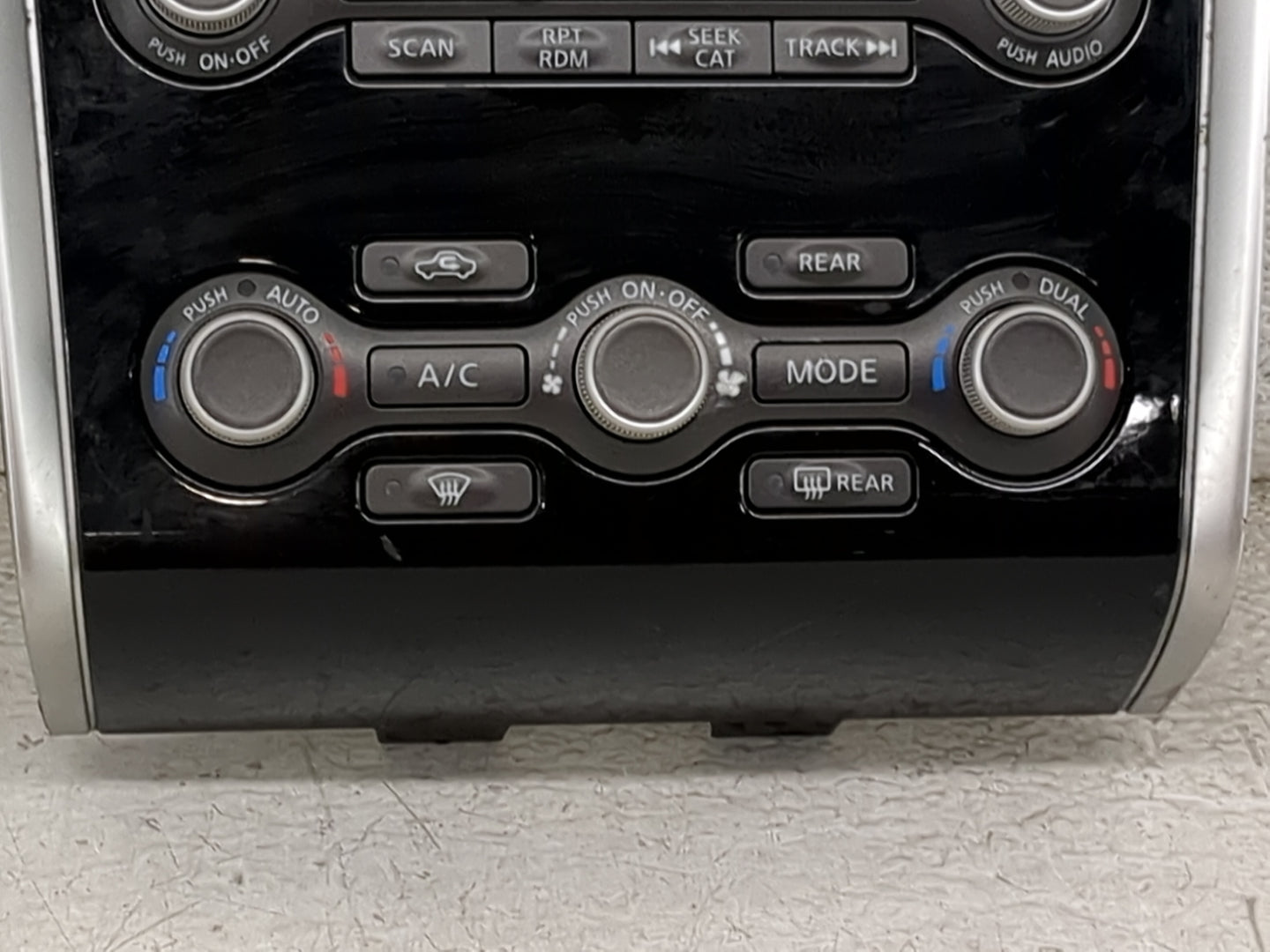 2013-2016 Nissan Pathfinder Radio Control Panel 1467647 - Oemusedautoparts1.com