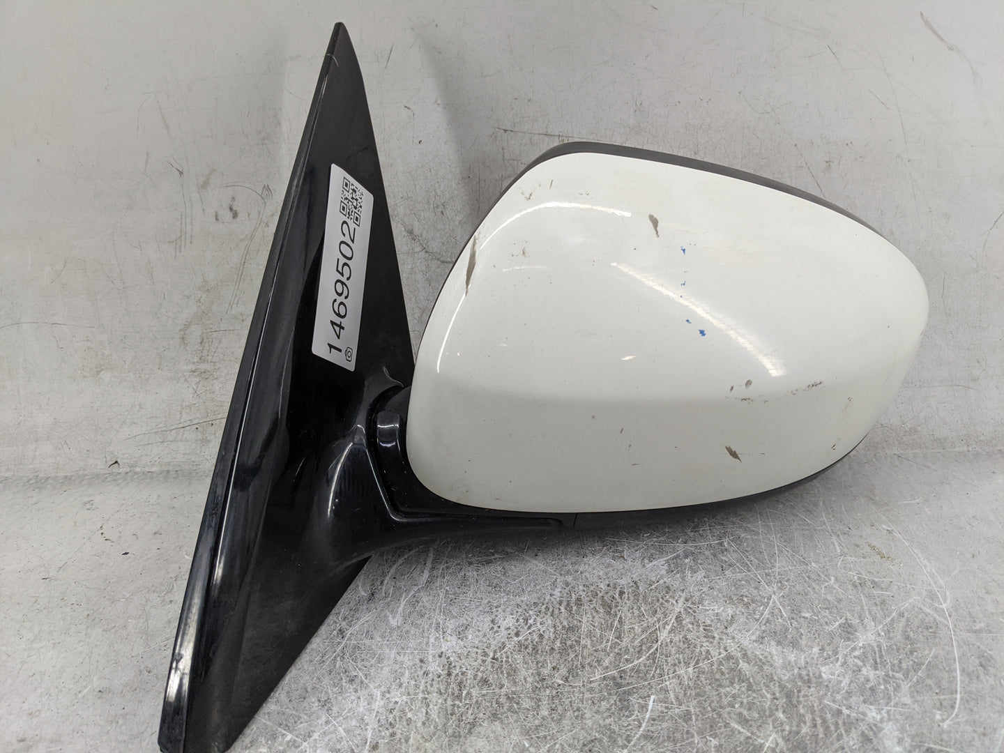 2013-2016 Nissan Pathfinder Driver Side View Mirror - Left Door Mirror OEM Used - Oemusedautoparts1.com