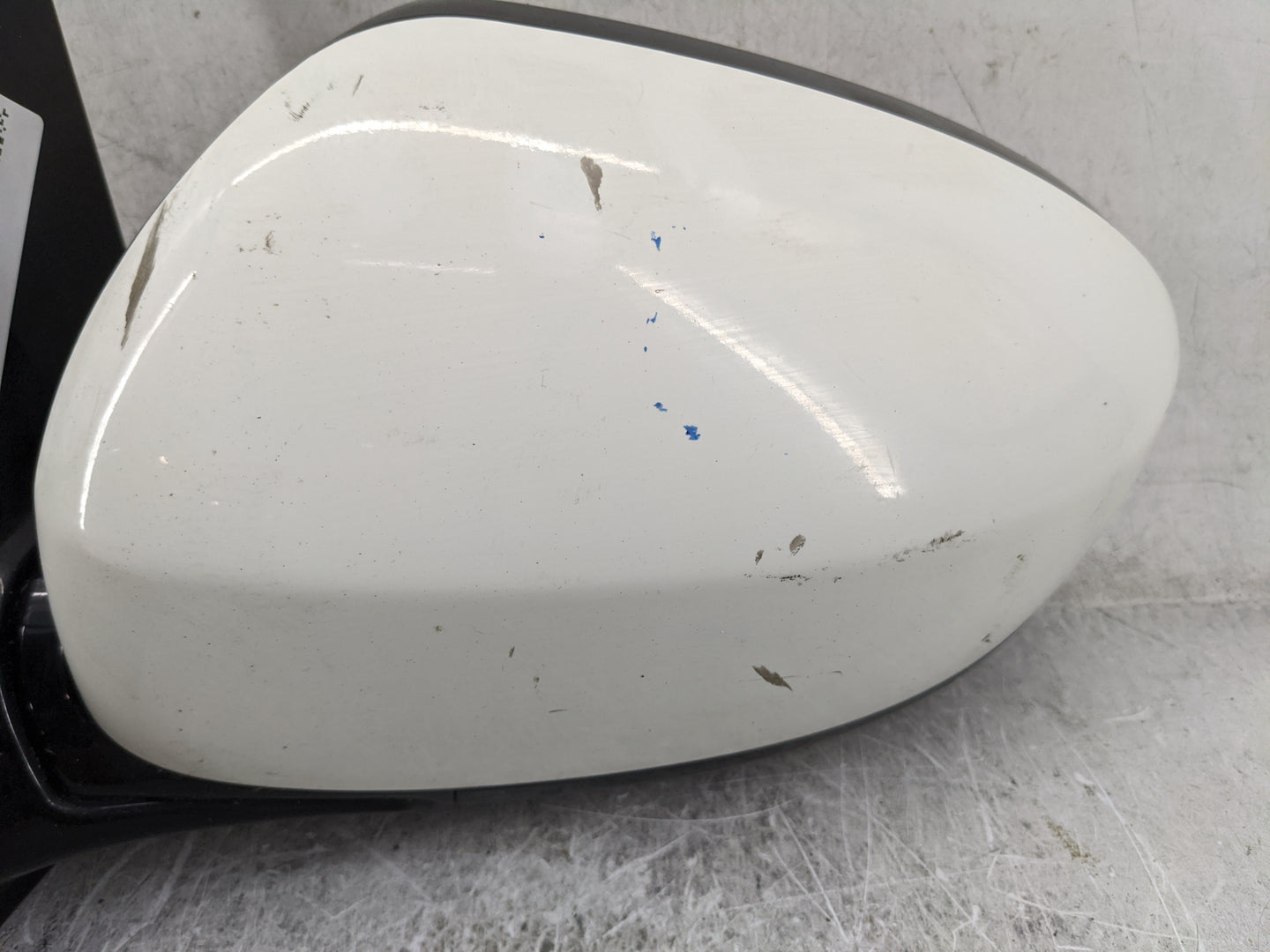 2013-2016 Nissan Pathfinder Driver Side View Mirror - Left Door Mirror OEM Used - Oemusedautoparts1.com