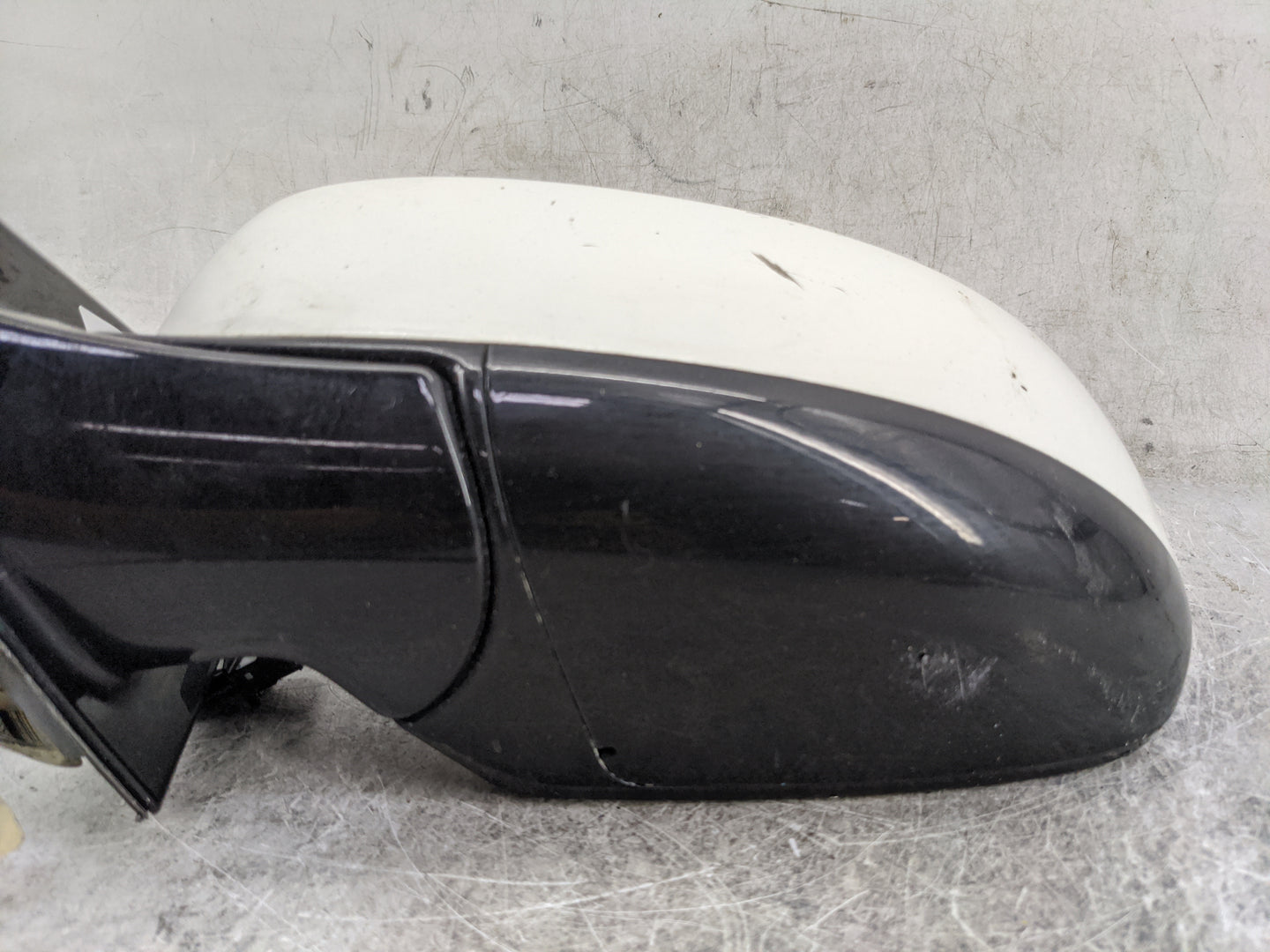 2013-2016 Nissan Pathfinder Driver Side View Mirror - Left Door Mirror OEM Used - Oemusedautoparts1.com