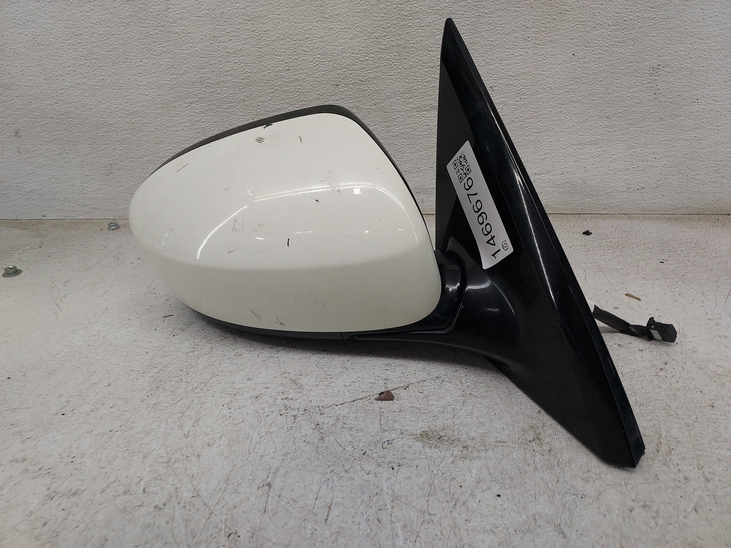 2013-2016 Nissan Pathfinder Passenger Side View Mirror - Right Door Mirror OEM Used - Oemusedautoparts1.com