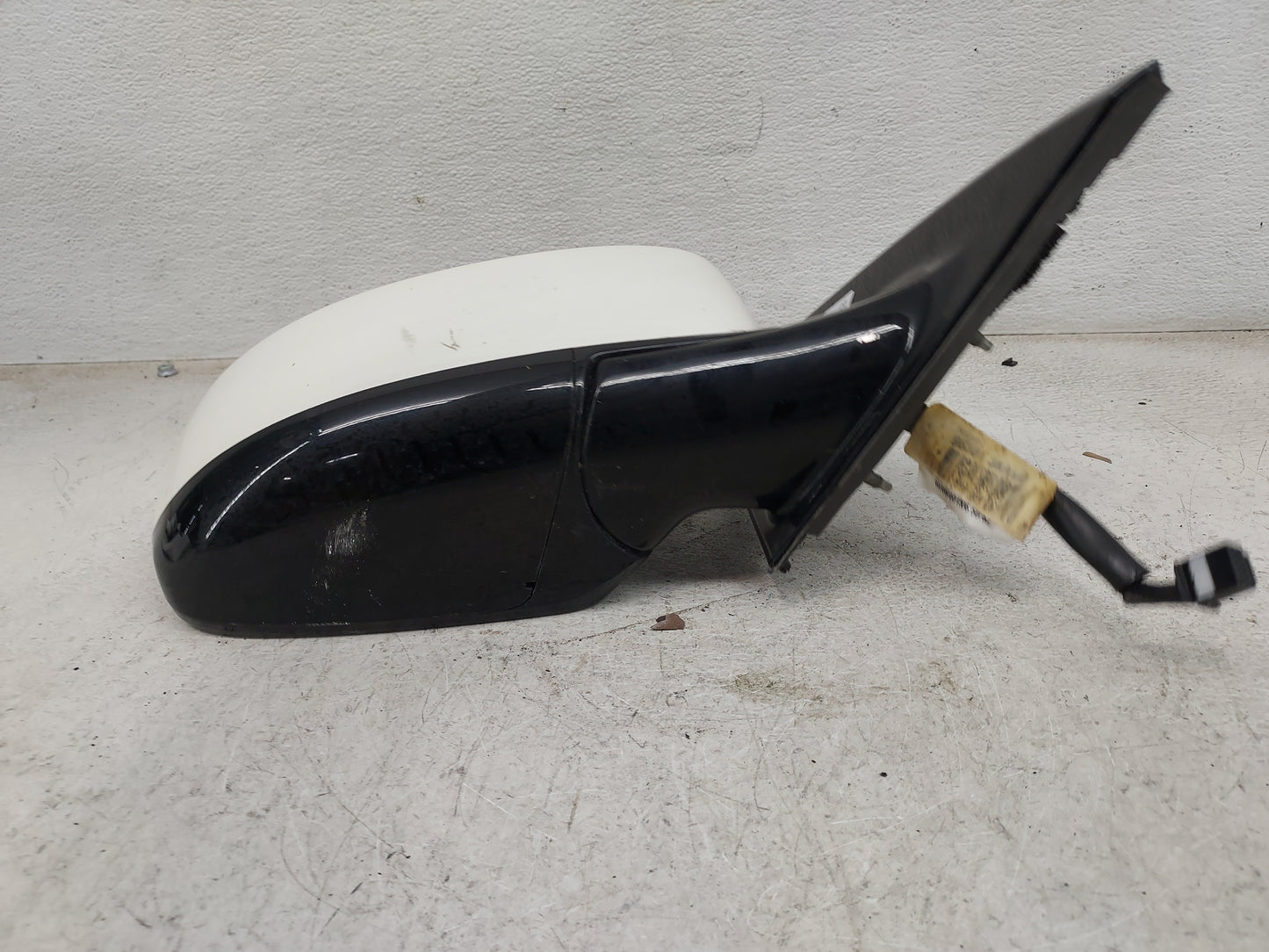 2013-2016 Nissan Pathfinder Passenger Side View Mirror - Right Door Mirror OEM Used - Oemusedautoparts1.com