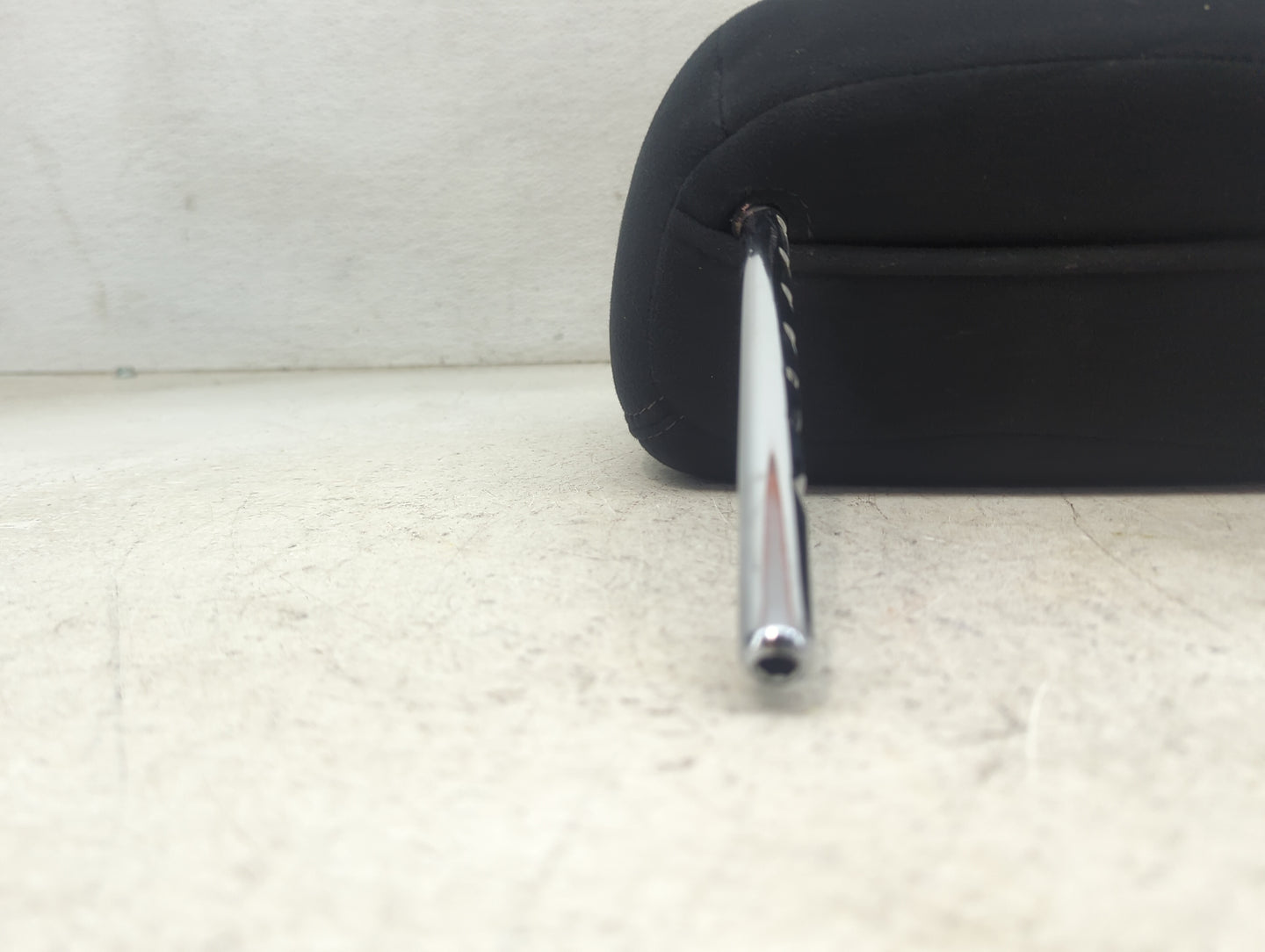 2015 Nissan Pathfinder Headrest Head Rest Front Driver Passenger Seat Fits OEM Used Auto Parts - Oemusedautoparts1.com