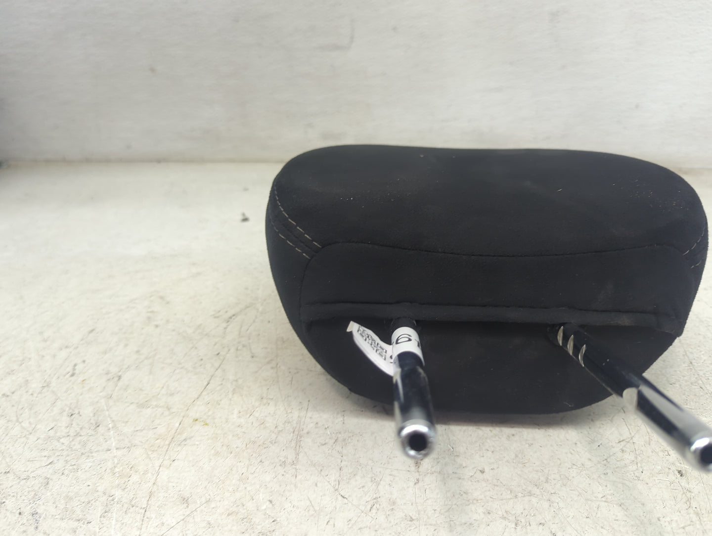 2015 Nissan Pathfinder Headrest Head Rest Rear Seat Fits OEM Used Auto Parts - Oemusedautoparts1.com