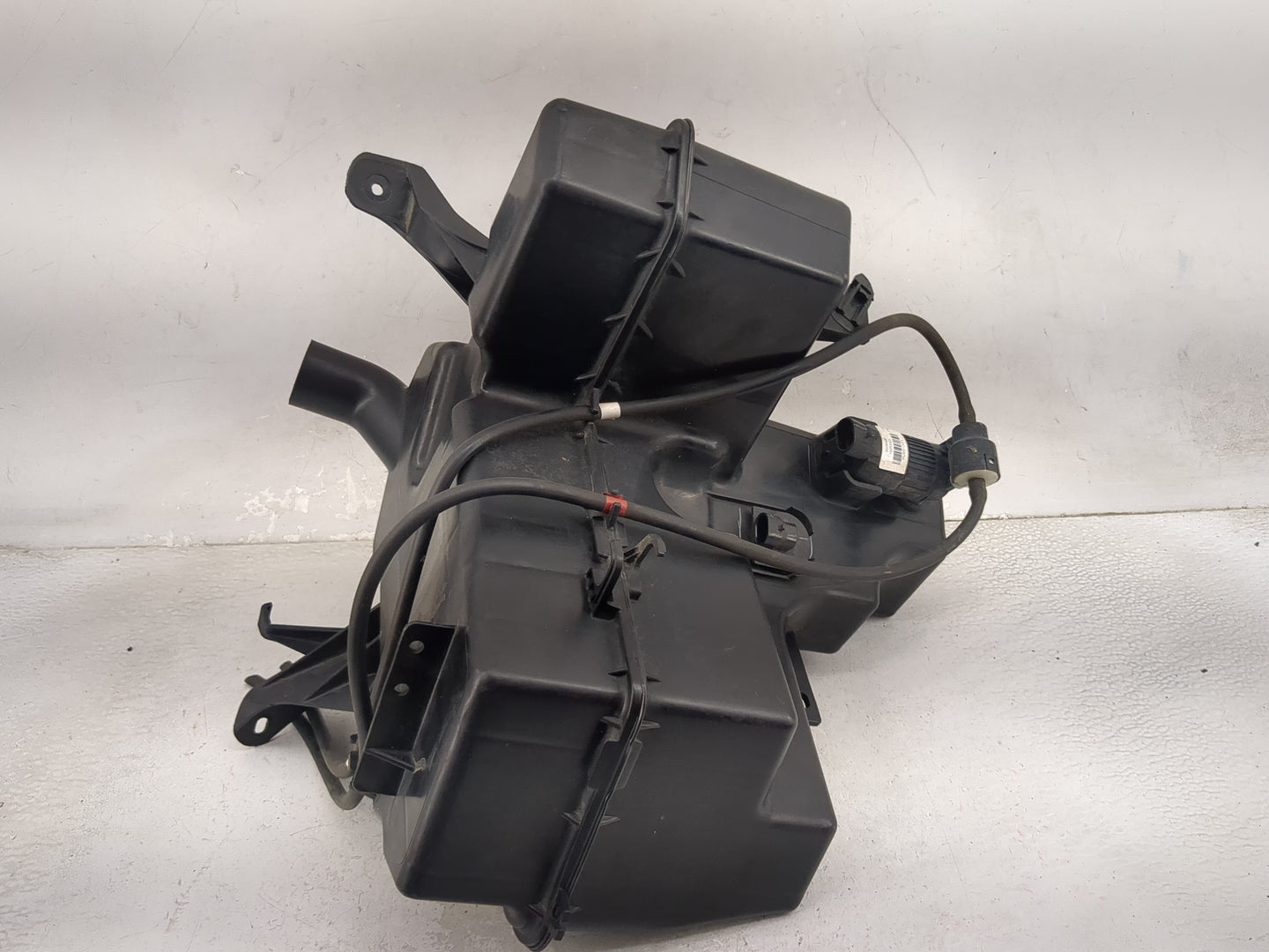 2013-2020 Nissan Pathfinder Windshield Washer Fluid Reservoir Bottle Oem 1474116 - Oemusedautoparts1.com
