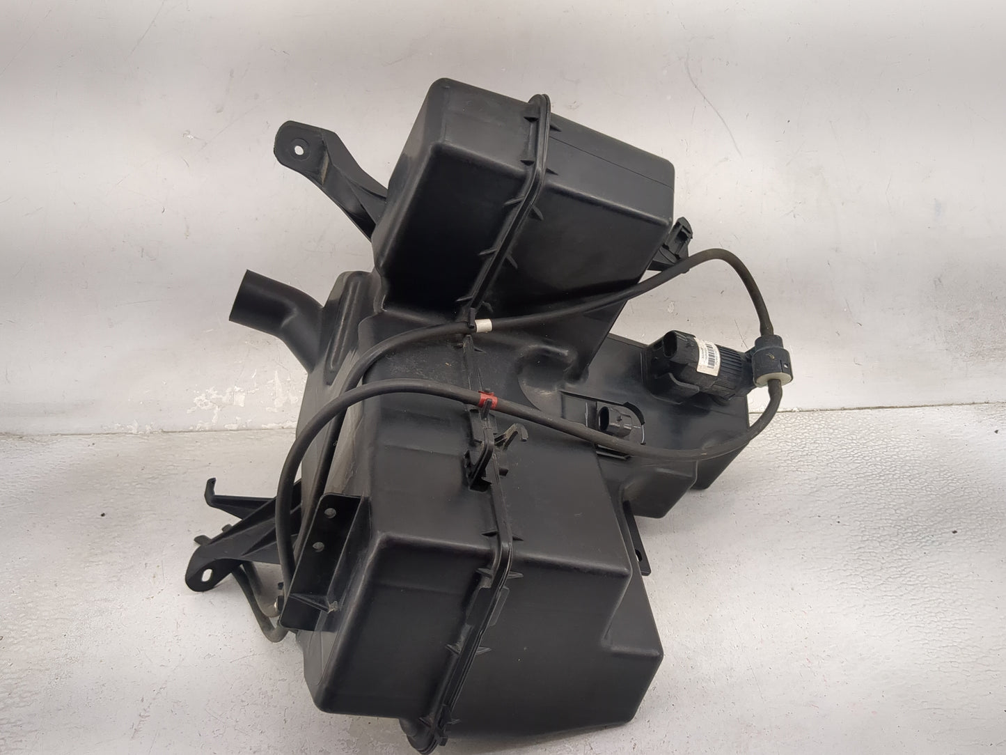 2013-2020 Nissan Pathfinder Windshield Washer Fluid Reservoir Bottle Oem 1474116 - Oemusedautoparts1.com