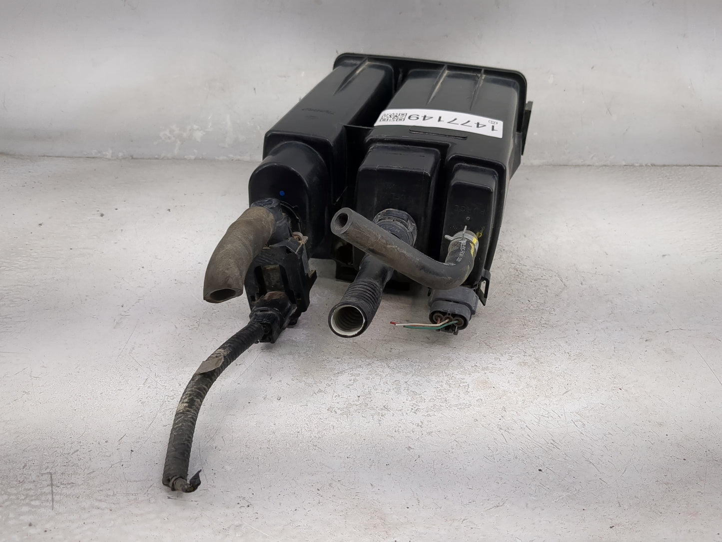 2015 Nissan Pathfinder Fuel Vapor Charcoal Canister 1477149 - Oemusedautoparts1.com