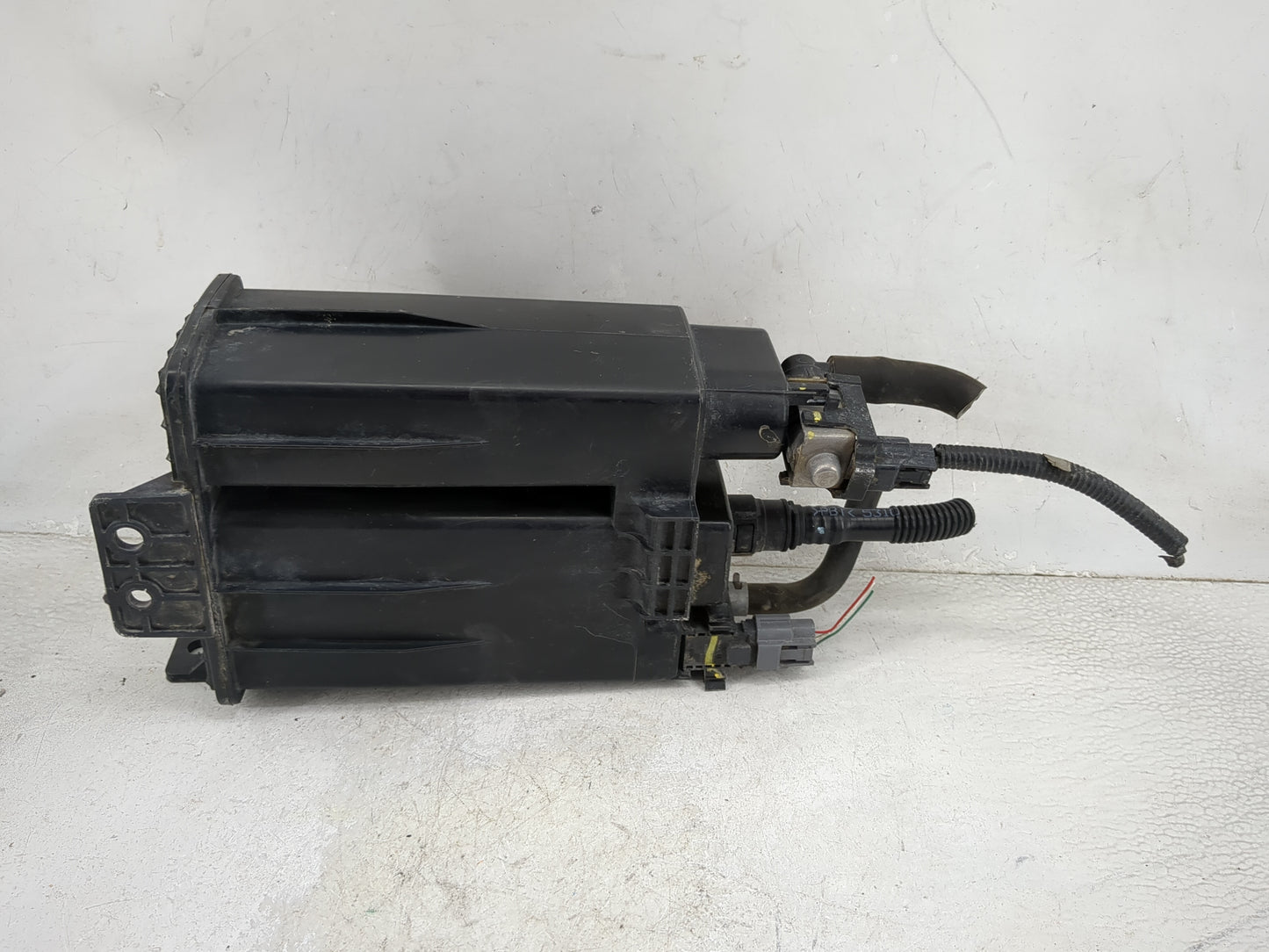 2015 Nissan Pathfinder Fuel Vapor Charcoal Canister 1477149 - Oemusedautoparts1.com