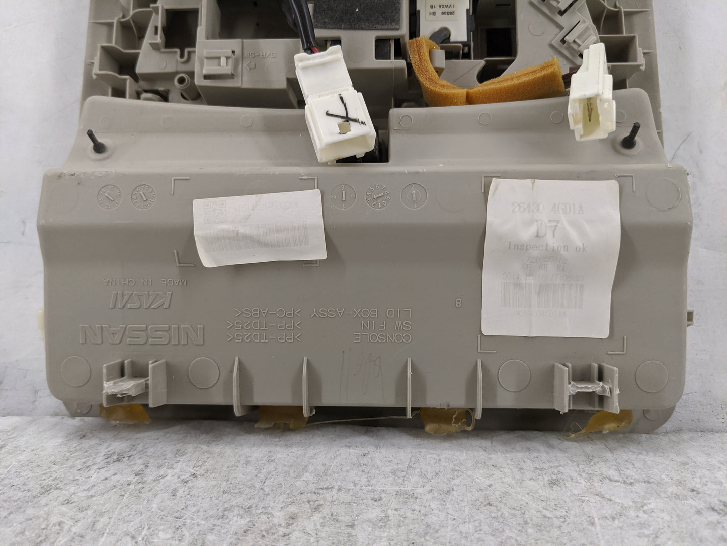 2015 Nissan Pathfinder Overhead Roof Console Tan - Oemusedautoparts1.com