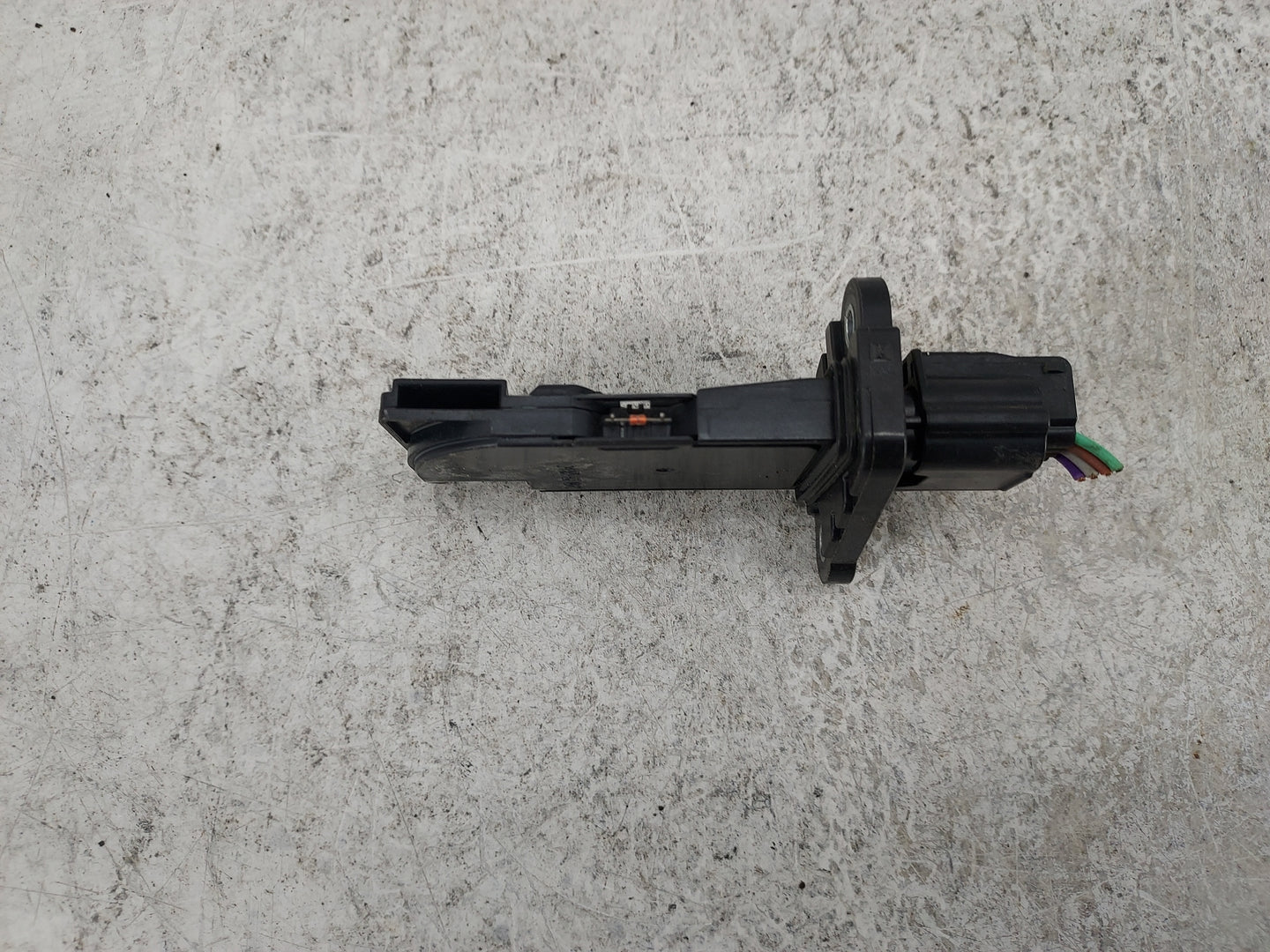 2015-2016 Nissan Pathfinder Mass Air Flow Meter Maf 1485802 - Oemusedautoparts1.com