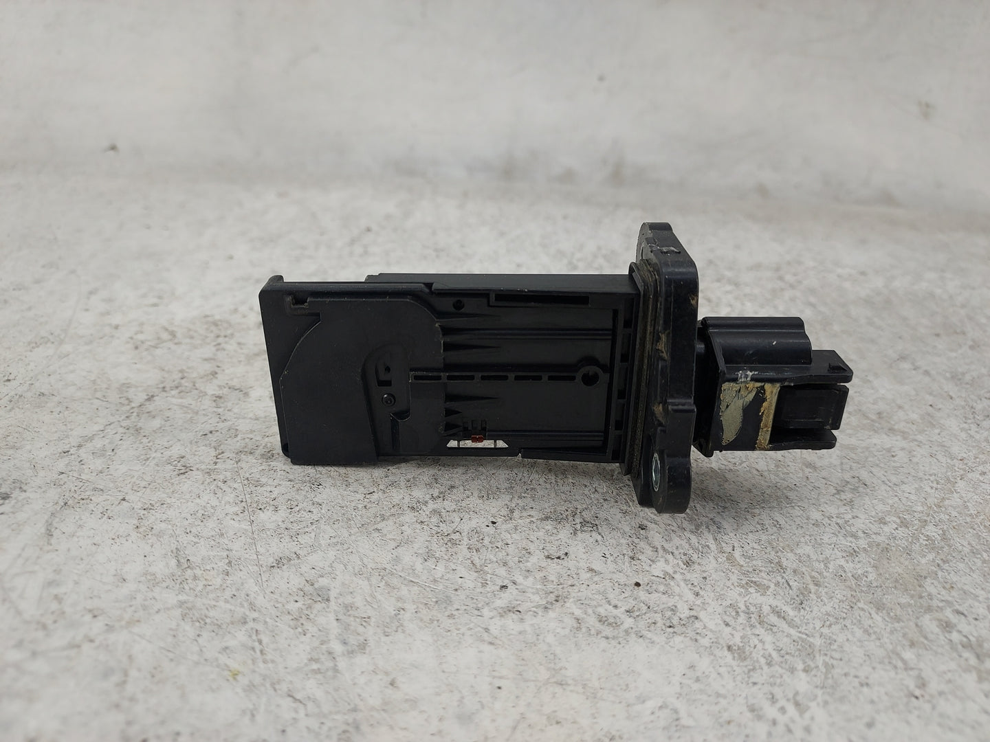 2015-2016 Nissan Pathfinder Mass Air Flow Meter Maf 1485802 - Oemusedautoparts1.com