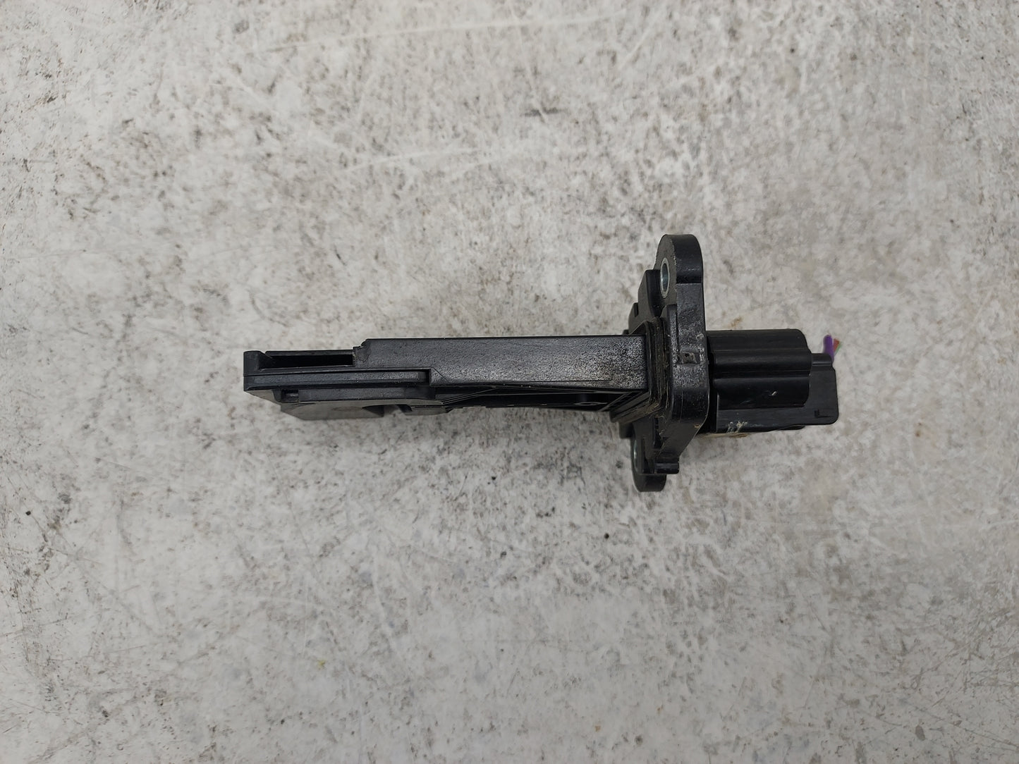 2015-2016 Nissan Pathfinder Mass Air Flow Meter Maf 1485802 - Oemusedautoparts1.com