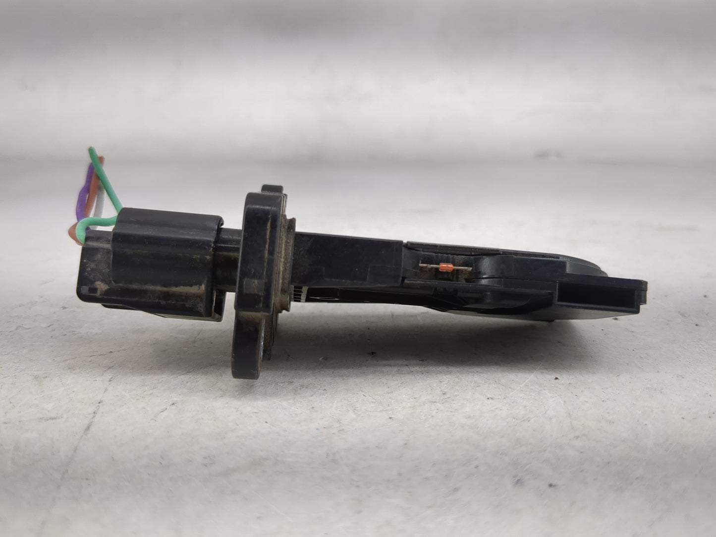2015-2016 Nissan Pathfinder Mass Air Flow Meter Maf 1486202 - Oemusedautoparts1.com