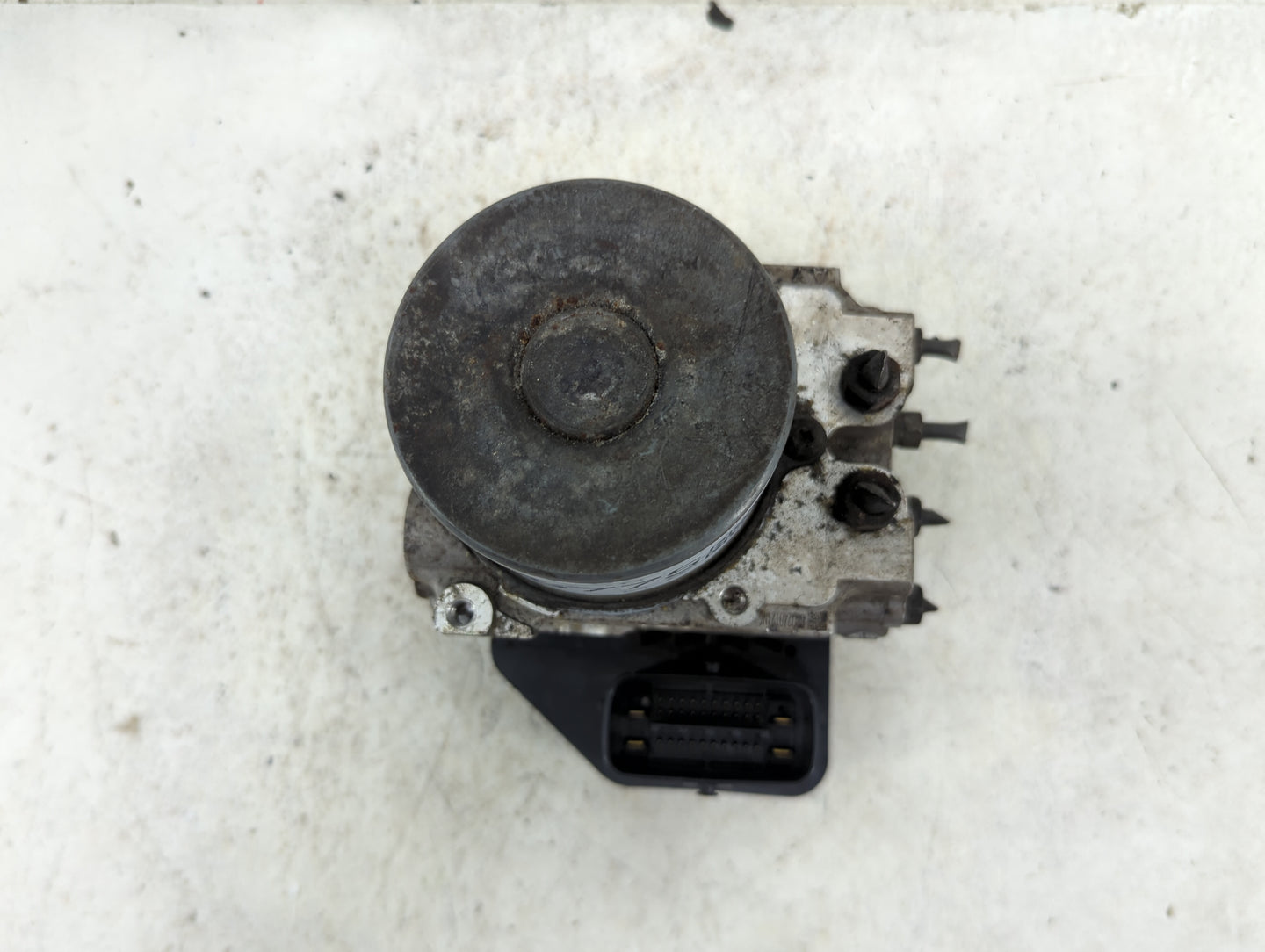 2015 Nissan Pathfinder ABS Pump Control Module Replacement Fits OEM Used Auto Parts - Oemusedautoparts1.com