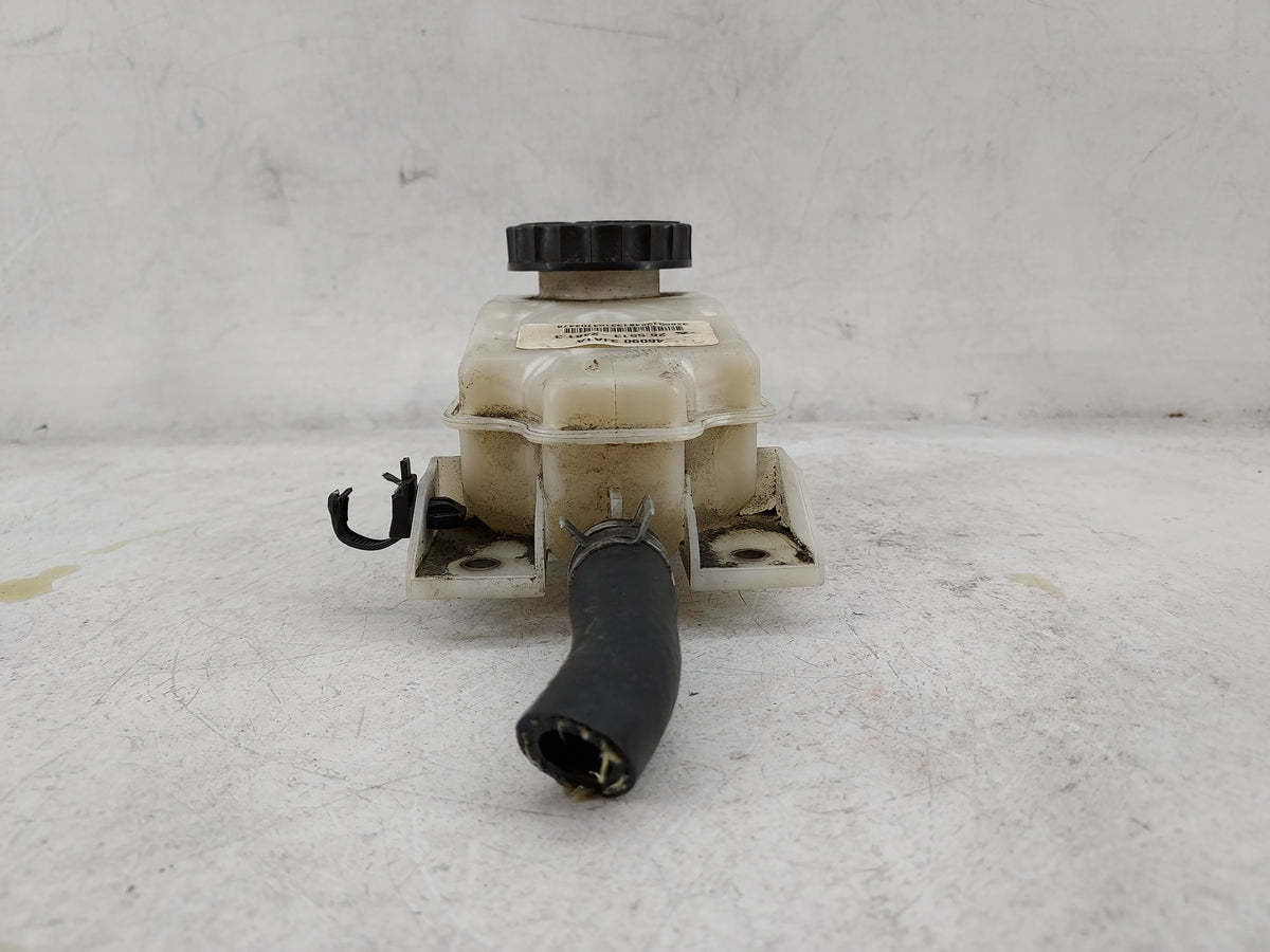 2013-2020 Nissan Pathfinder Brake Master Cylinder 1499020 - Oemusedautoparts1.com