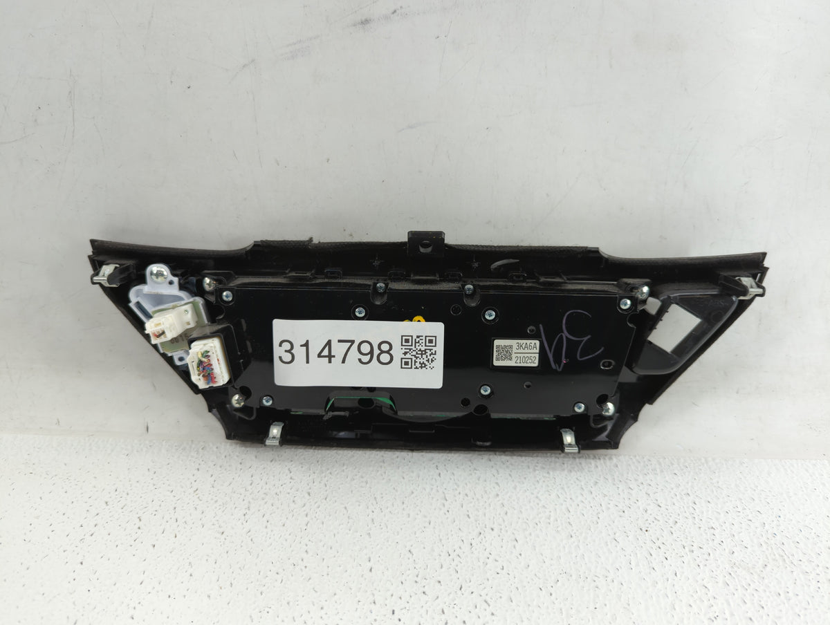 2013-2016 Nissan Pathfinder Information Radio Display Screen 314798 - Oemusedautoparts1.com