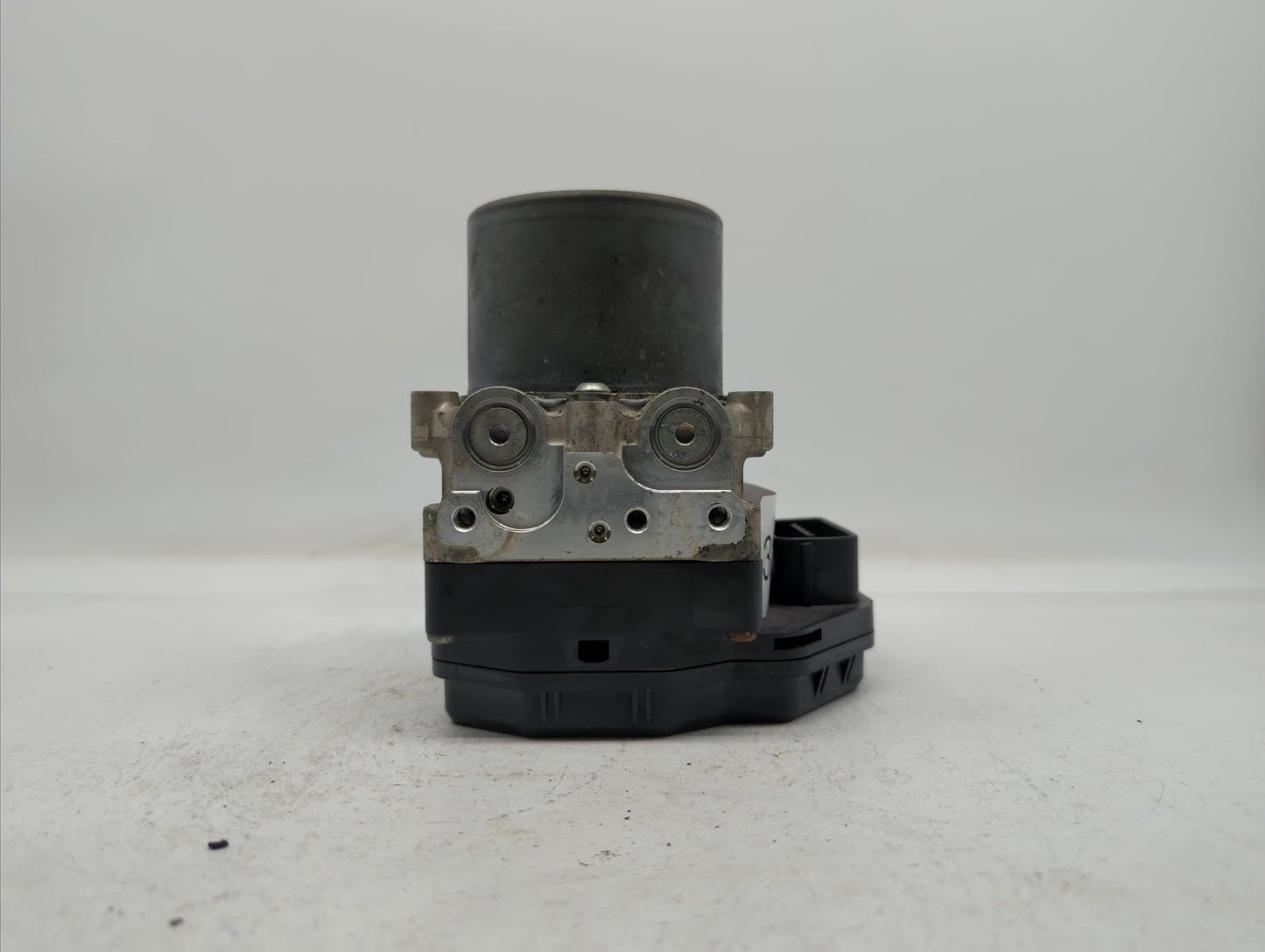 2015 Nissan Pathfinder ABS Pump Control Module Replacement P/N:47660 9PB0A Fits OEM Used Auto Parts - Oemusedautoparts1.com