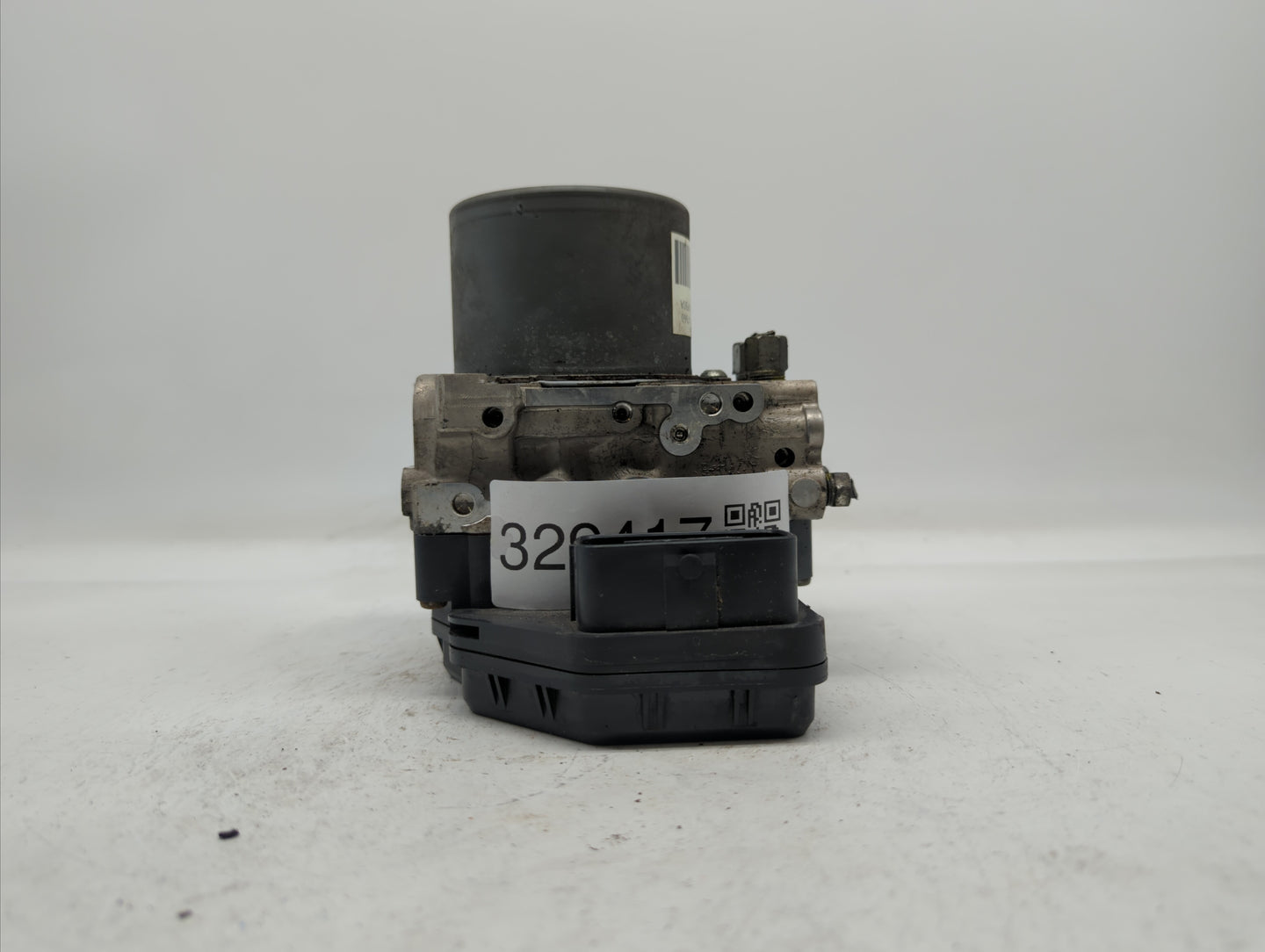 2015 Nissan Pathfinder ABS Pump Control Module Replacement P/N:47660 9PB0A Fits OEM Used Auto Parts - Oemusedautoparts1.com