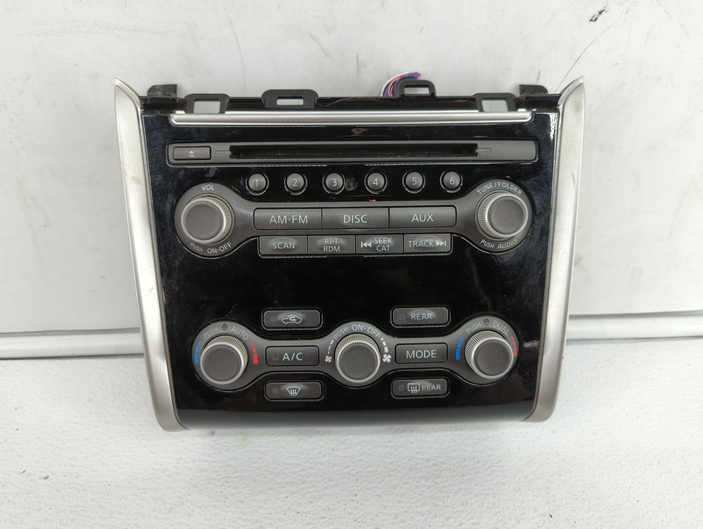 Nissan Pathfinder Radio Control Panel - Oemusedautoparts1.com