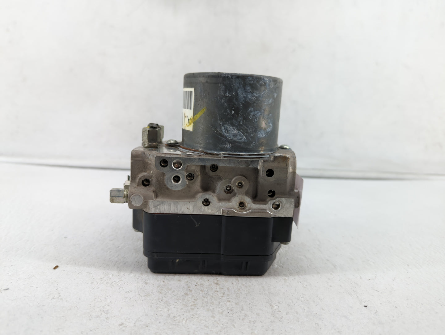 2015 Nissan Pathfinder ABS Pump Control Module Replacement P/N:47660 9PE0A Fits OEM Used Auto Parts - Oemusedautoparts1.com
