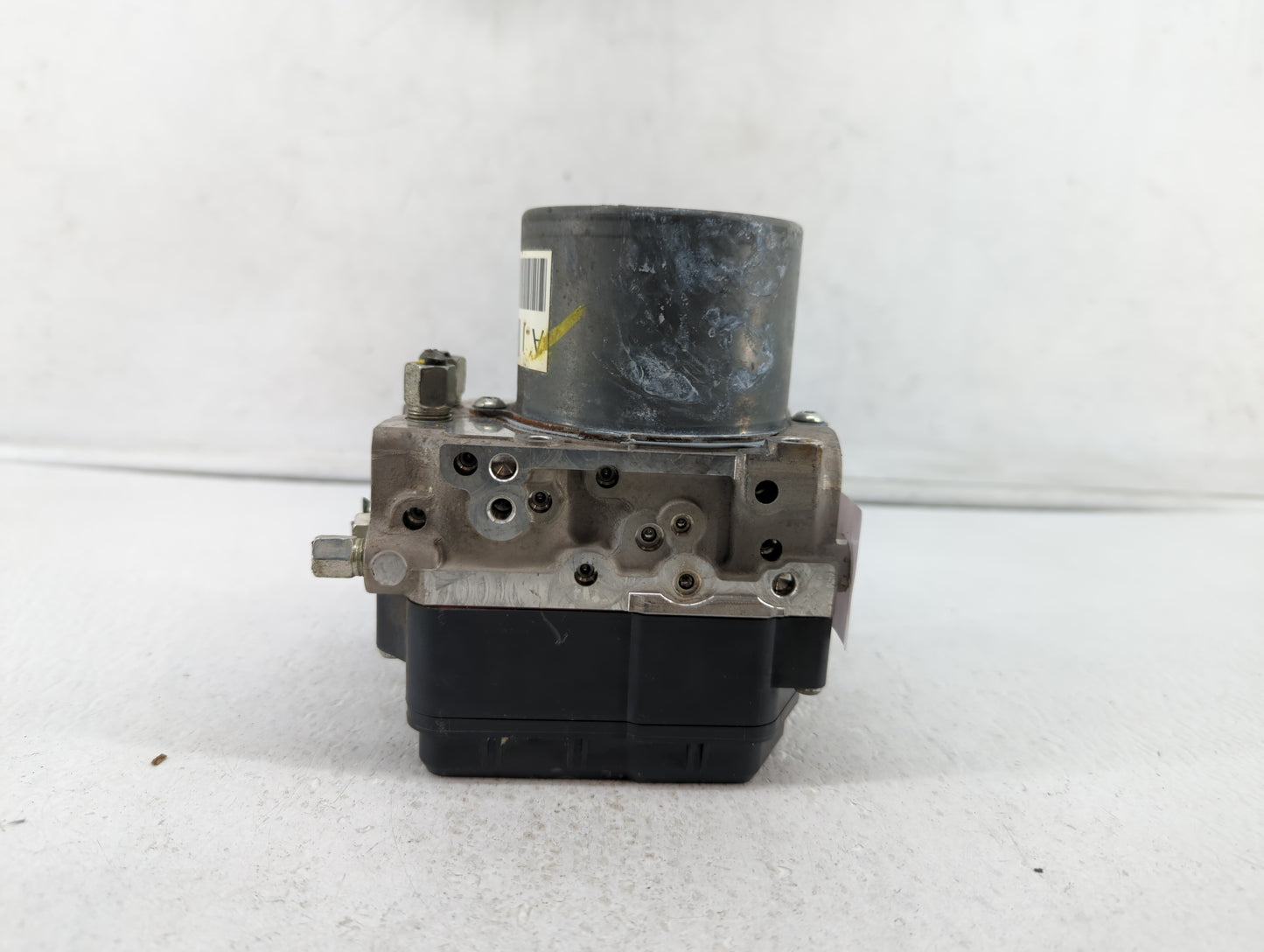 2015 Nissan Pathfinder ABS Pump Control Module Replacement P/N:47660 9PE0A Fits OEM Used Auto Parts - Oemusedautoparts1.com