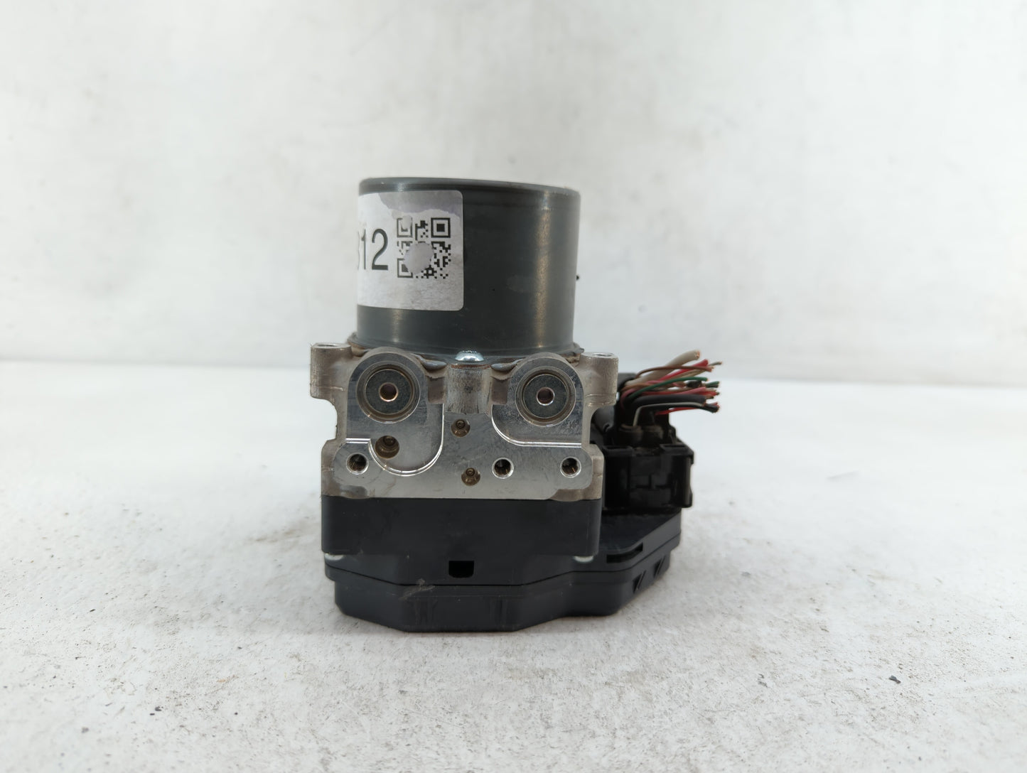 2015 Nissan Pathfinder ABS Pump Control Module Replacement P/N:47660 9PB0A Fits OEM Used Auto Parts - Oemusedautoparts1.com