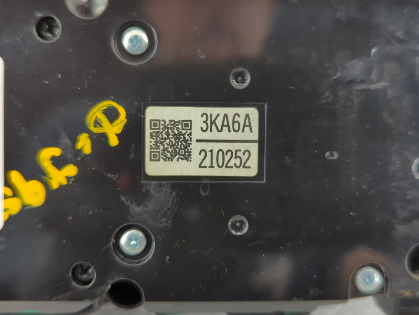 2013-2016 Nissan Pathfinder Information Display Screen - Oemusedautoparts1.com