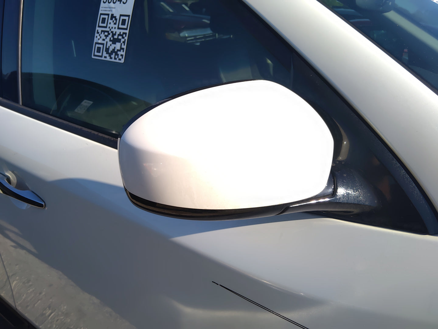 2013-2016 Nissan Pathfinder Passenger Side View Mirror - Right Door Mirror OEM Used - Oemusedautoparts1.com
