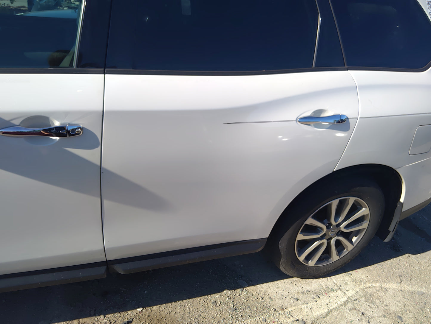 2014-2015 Nissan Pathfinder Driver Rear Door Oem - Oemusedautoparts1.com