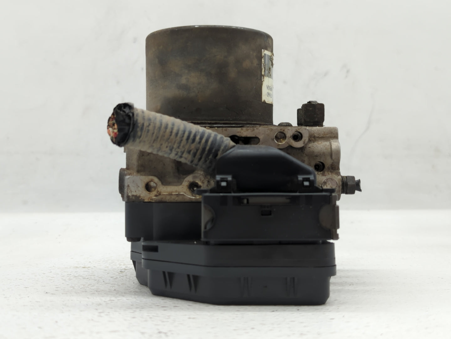 2015 Nissan Pathfinder ABS Pump Control Module Replacement P/N:47660 9PB0A Fits OEM Used Auto Parts - Oemusedautoparts1.com