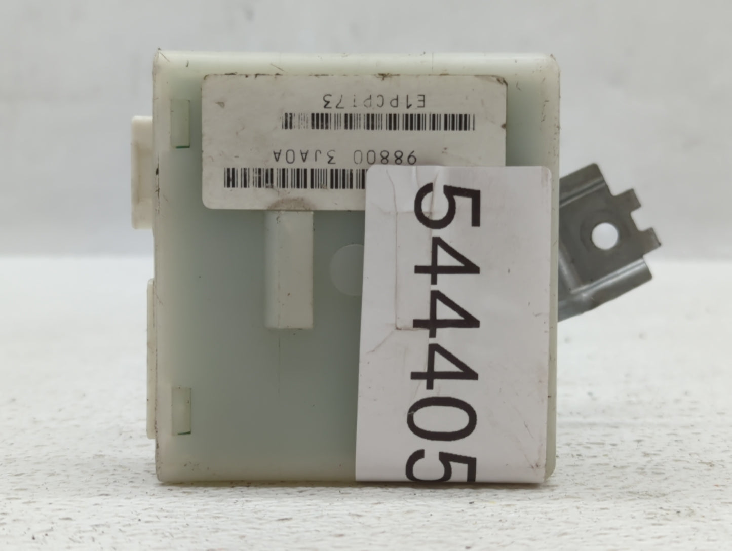 2014-2015 Nissan Pathfinder Chassis Control Module Ccm Bcm Body Control - Oemusedautoparts1.com