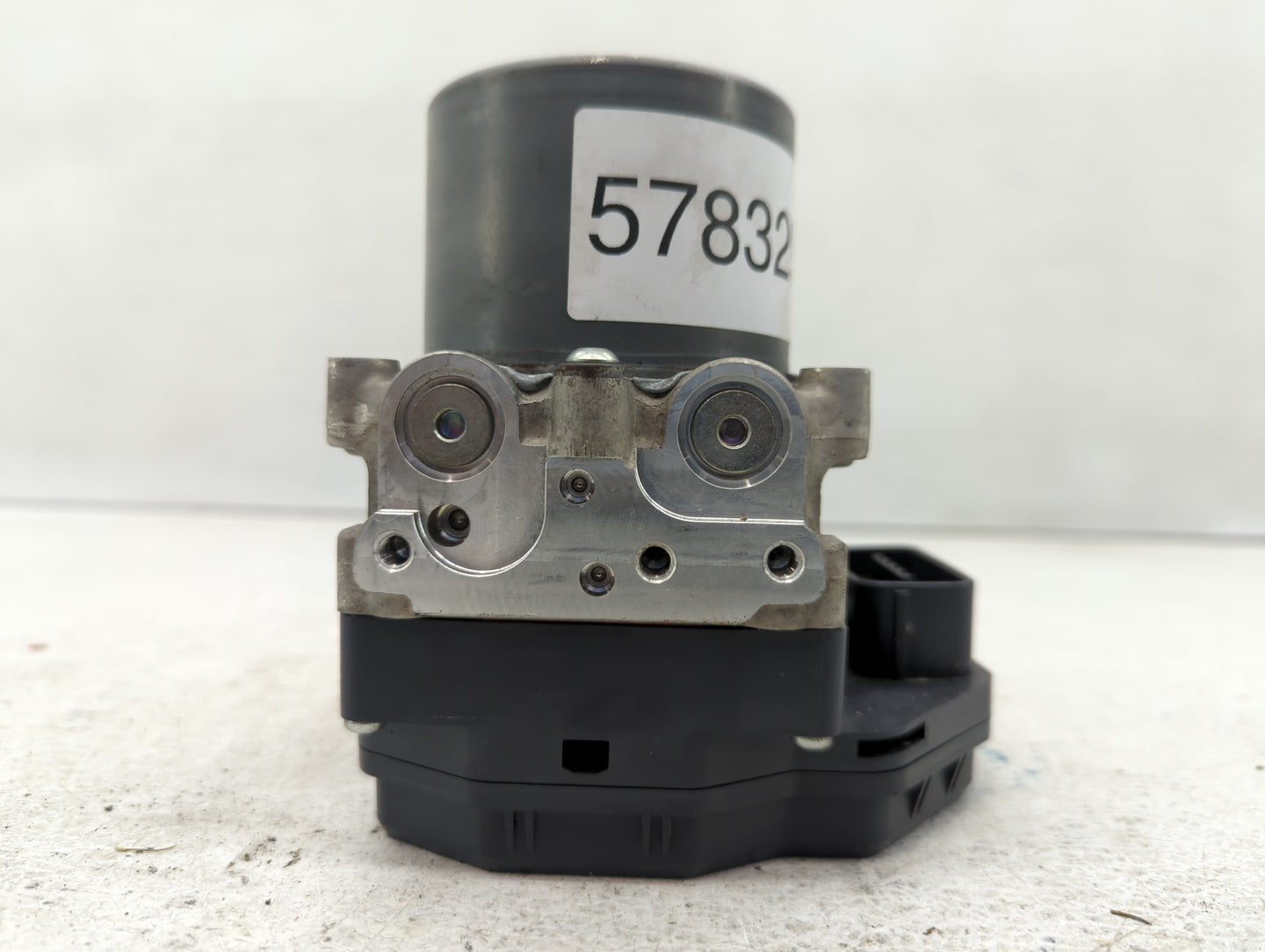 2015 Nissan Pathfinder ABS Pump Control Module Replacement P/N:47660 9PE0A Fits OEM Used Auto Parts - Oemusedautoparts1.com