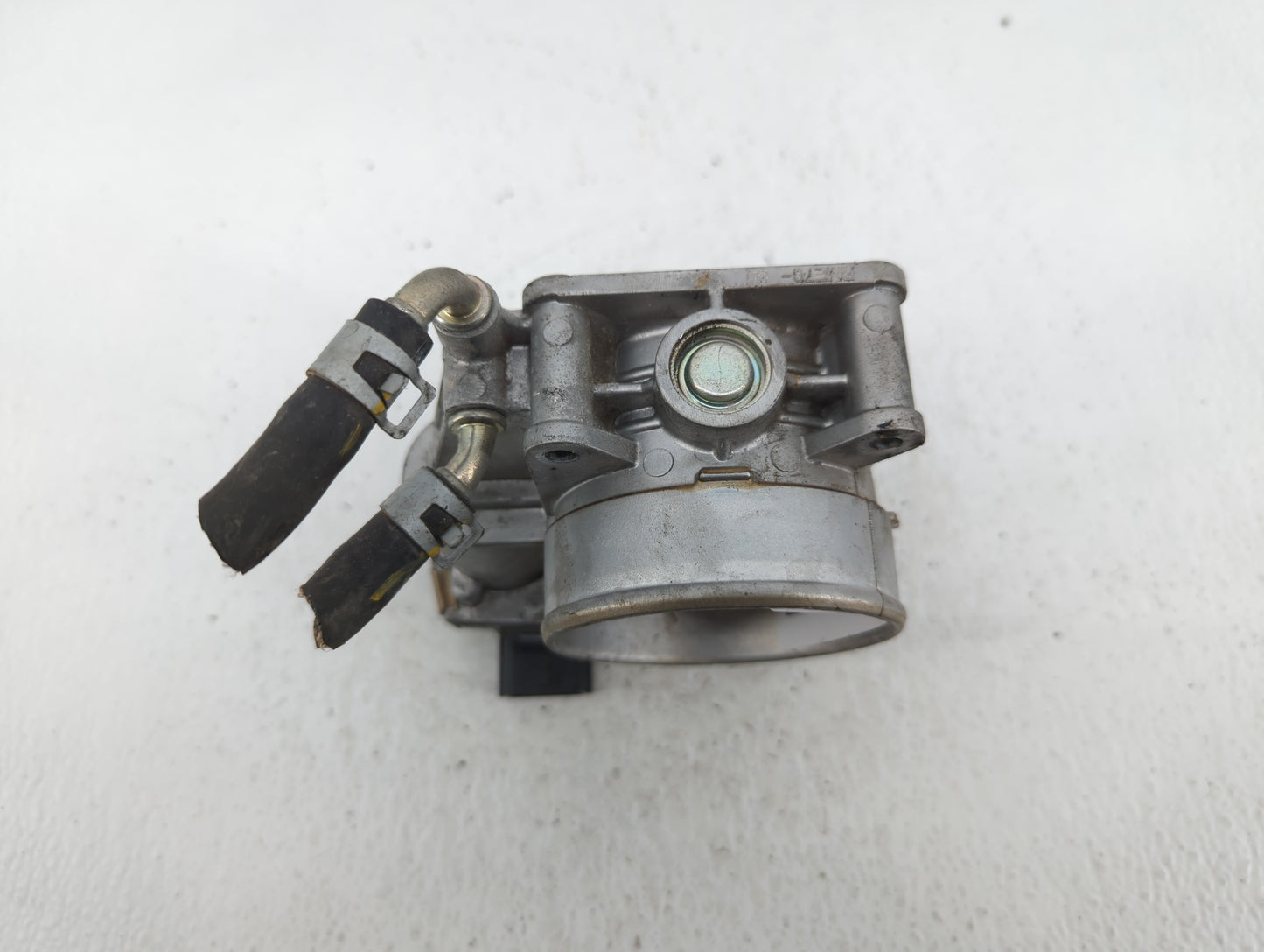 2015-2016 Nissan Pathfinder Throttle Body P/N:RME70-50 Fits Fits 2015 2016 2017 2018 2019 2020 2021 2022 OEM Used Auto Parts