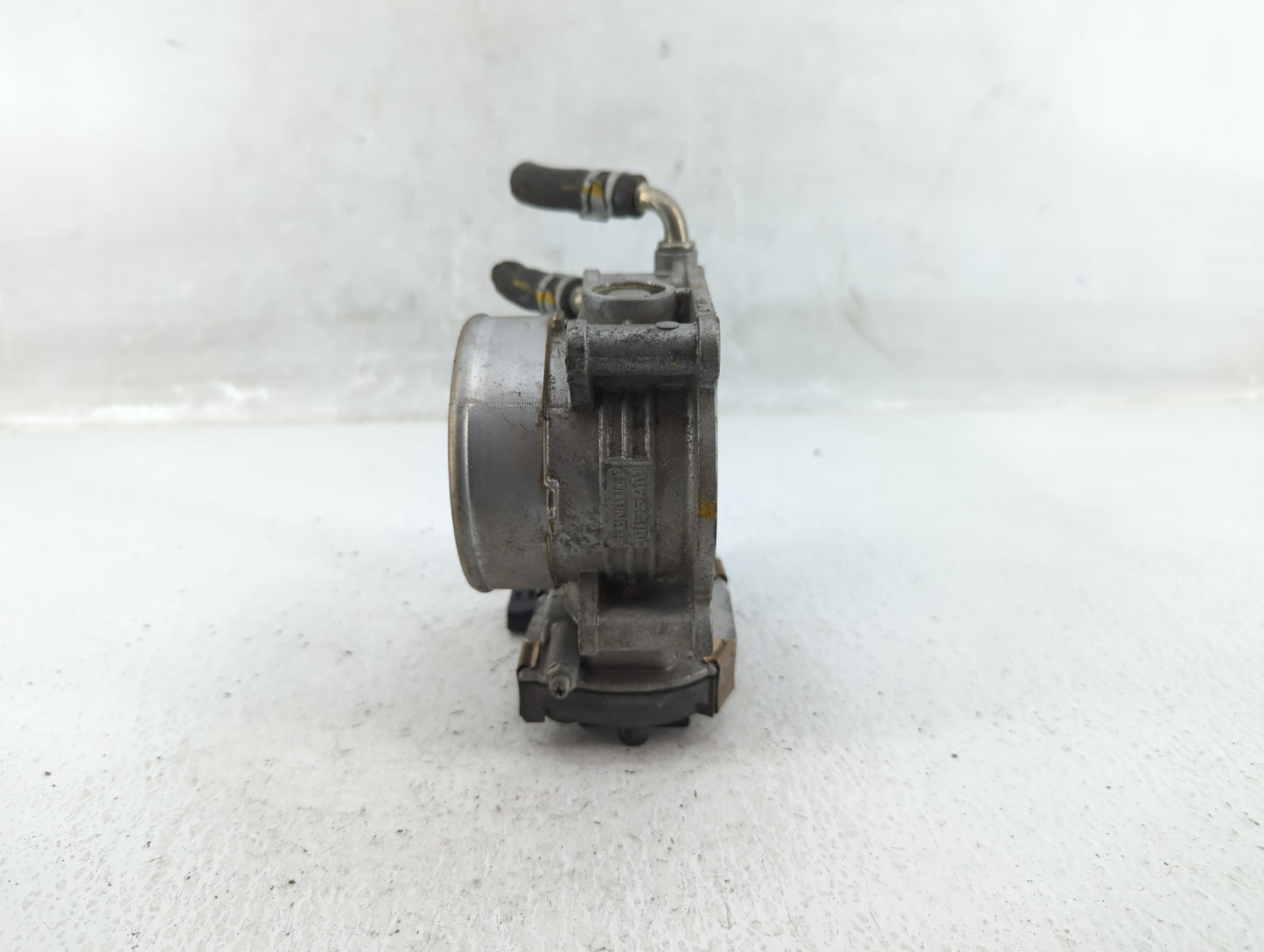 2015-2016 Nissan Pathfinder Throttle Body P/N:RME70-50 Fits Fits 2015 2016 2017 2018 2019 2020 2021 2022 OEM Used Auto Parts