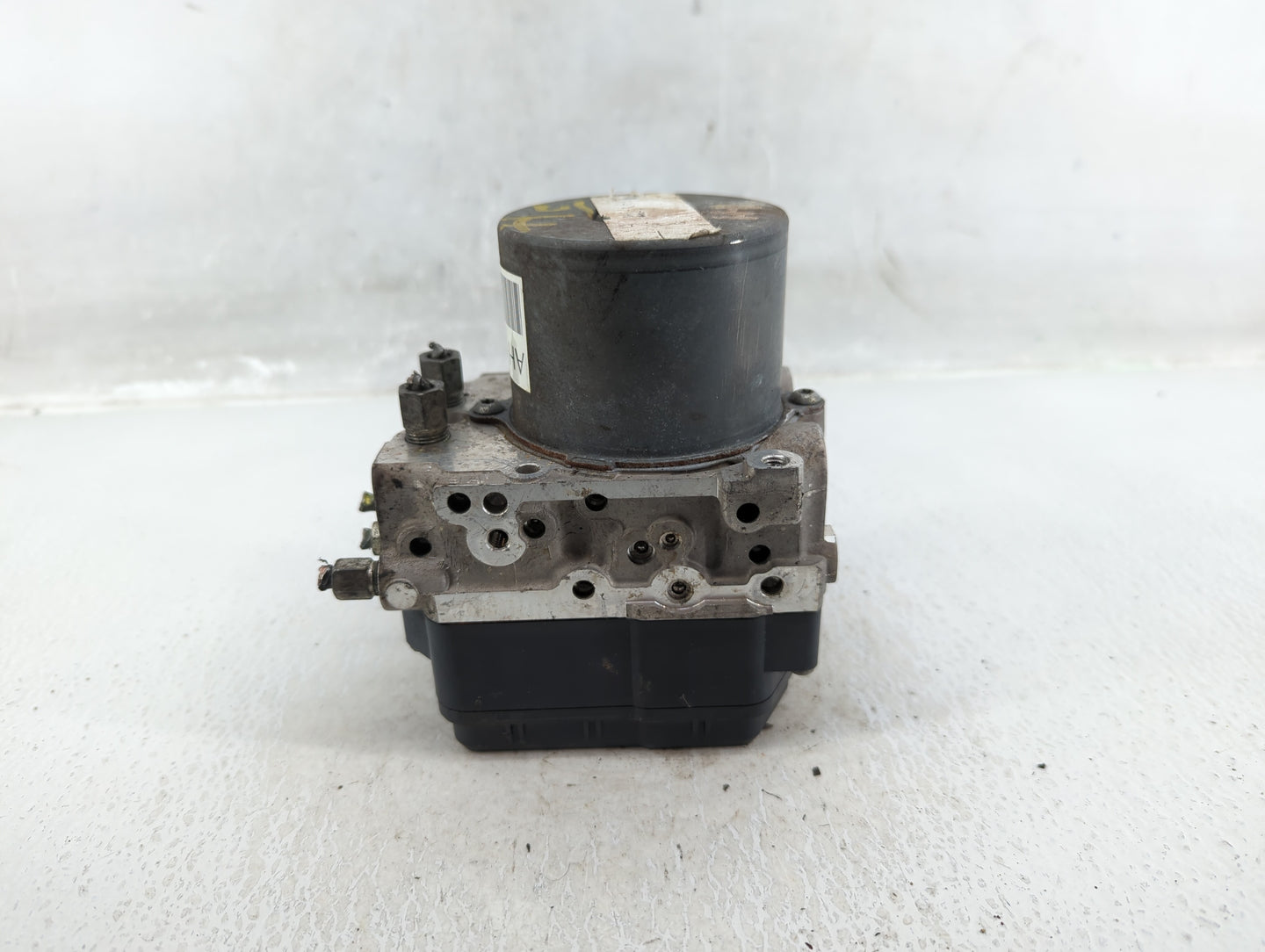 2015 Nissan Pathfinder ABS Pump Control Module Replacement P/N:47660 9PB0A Fits OEM Used Auto Parts - Oemusedautoparts1.com