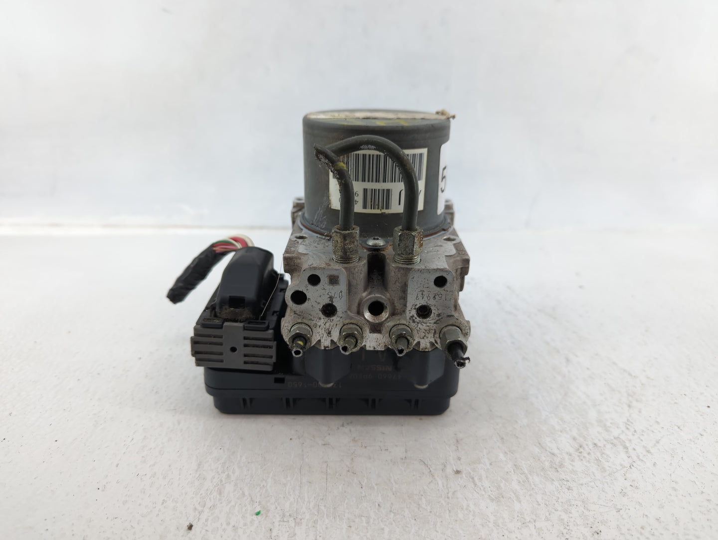2015 Nissan Pathfinder ABS Pump Control Module Replacement P/N:47660 9PE0A Fits OEM Used Auto Parts - Oemusedautoparts1.com