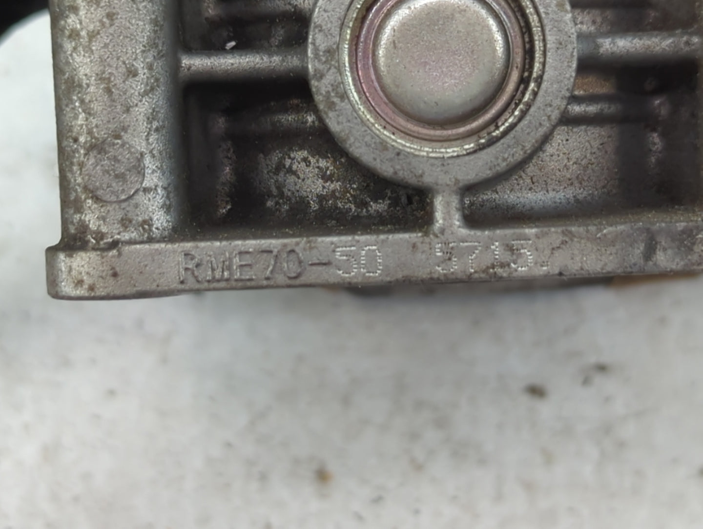 2015-2016 Nissan Pathfinder Throttle Body P/N:5715 RME70-50 Fits Fits 2015 2016 2017 2018 2019 2020 2021 2022 OEM Used Auto 