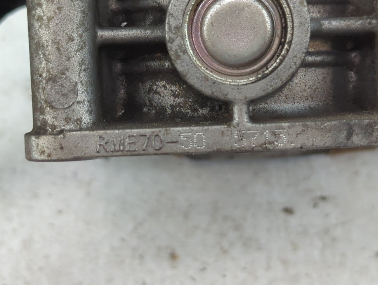 2015-2016 Nissan Pathfinder Throttle Body P/N:5715 RME70-50 Fits Fits 2015 2016 2017 2018 2019 2020 2021 2022 OEM Used Auto 