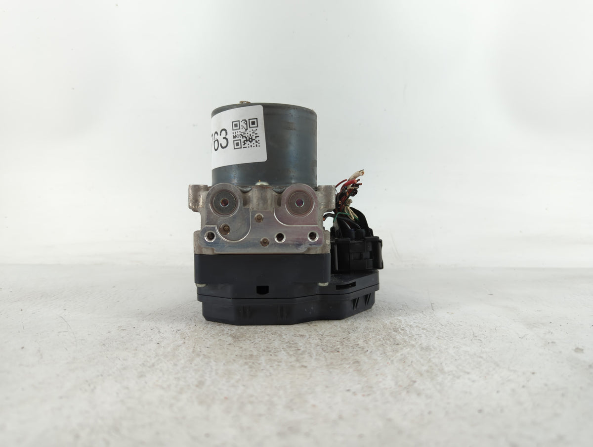 2015 Nissan Pathfinder Anti-Lock Brake ABS Pump Module Actuator OEM P/N:47660 9PE0A 133000-1650 Fits OEM Used Auto Parts - O
