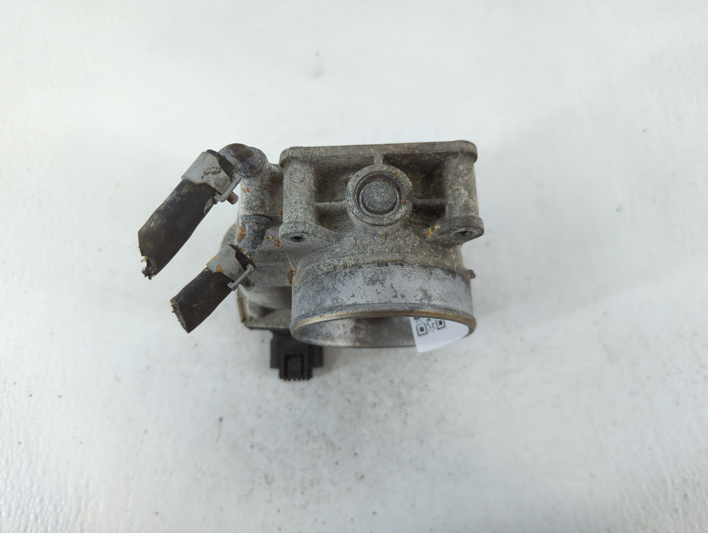 2015-2016 Nissan Pathfinder Throttle Body Fits Fits 2015 2016 2017 2018 2019 2020 2021 2022 OEM Used Auto Parts - Oemusedaut