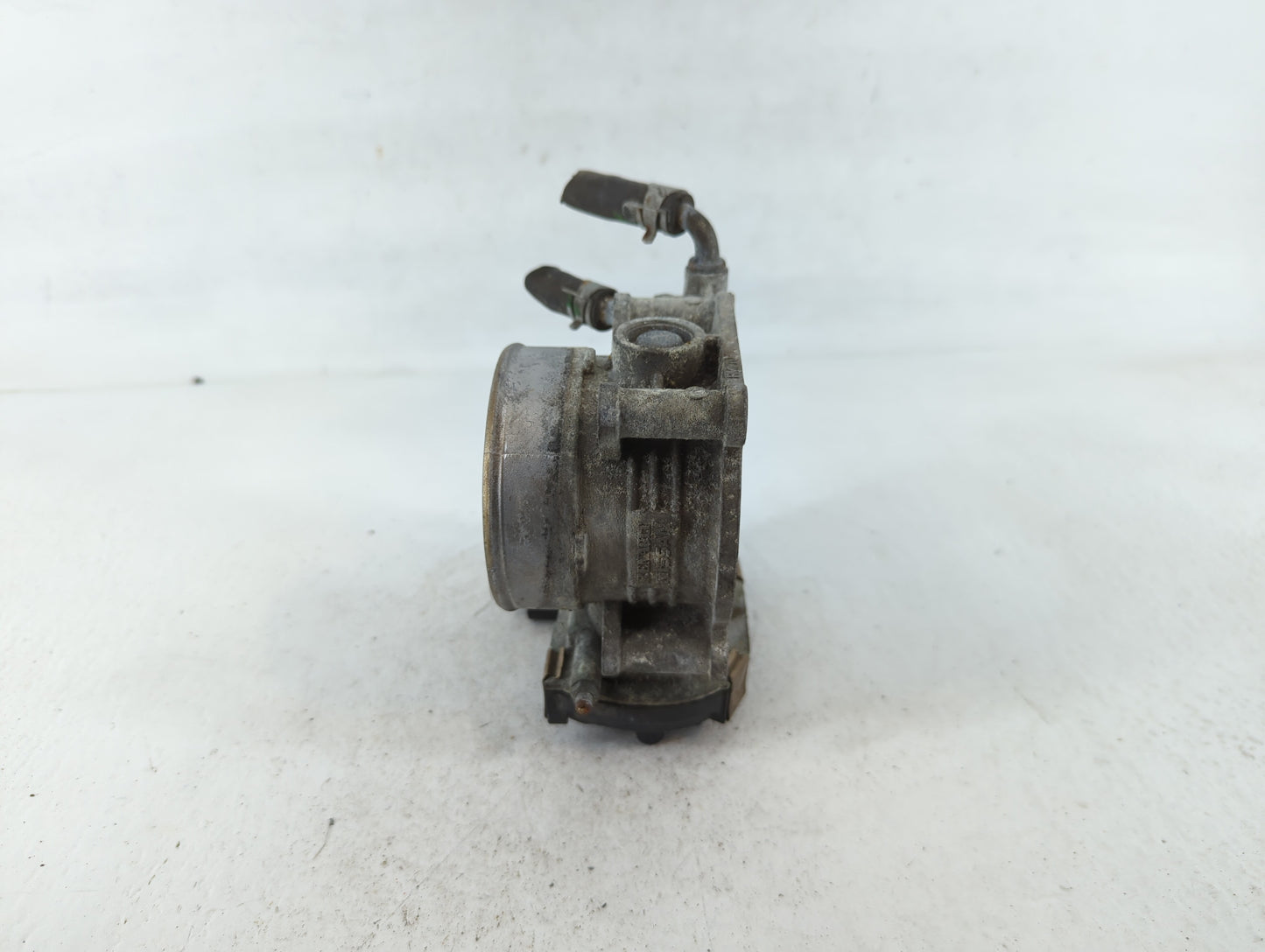 2015-2016 Nissan Pathfinder Throttle Body Fits Fits 2015 2016 2017 2018 2019 2020 2021 2022 OEM Used Auto Parts - Oemusedaut