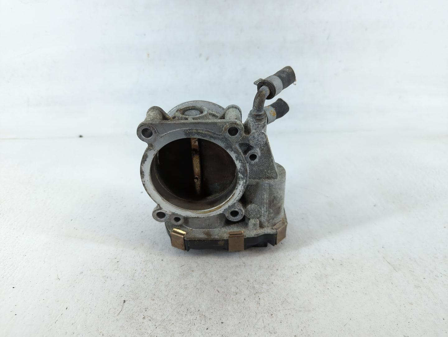 2015-2016 Nissan Pathfinder Throttle Body Fits Fits 2015 2016 2017 2018 2019 2020 2021 2022 OEM Used Auto Parts - Oemusedaut