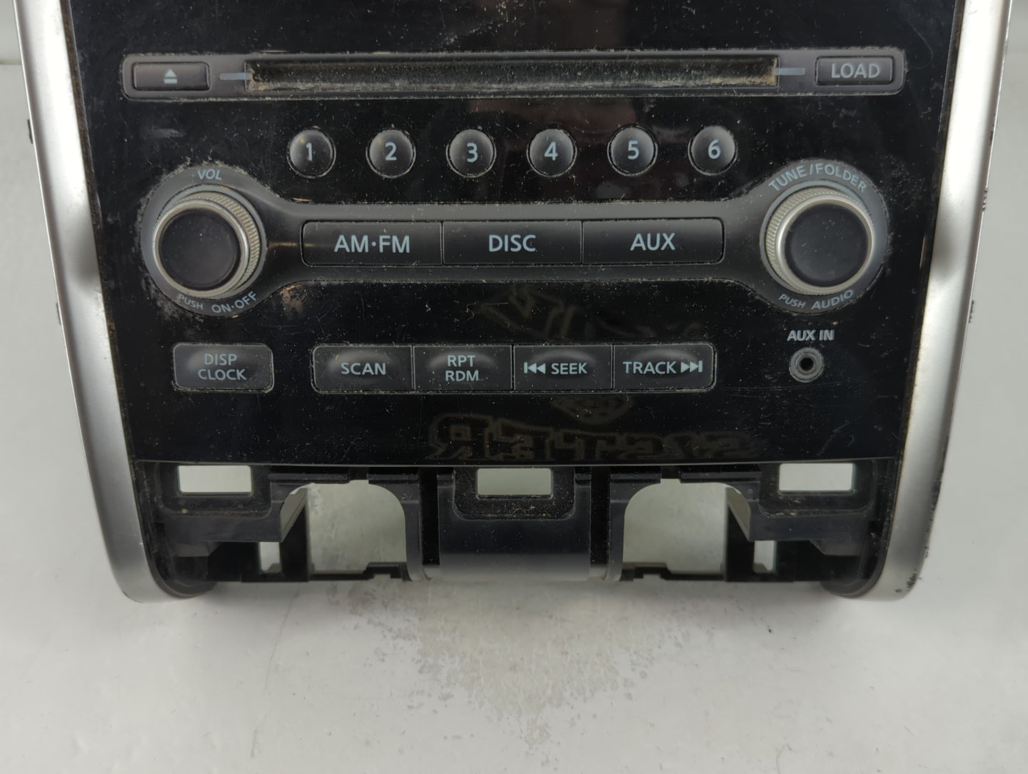 2015-2016 Nissan Pathfinder Radio AM FM Cd Player Receiver Replacement P/N:28185 3KA1A Fits Fits 2015 2016 OEM Used Auto Par