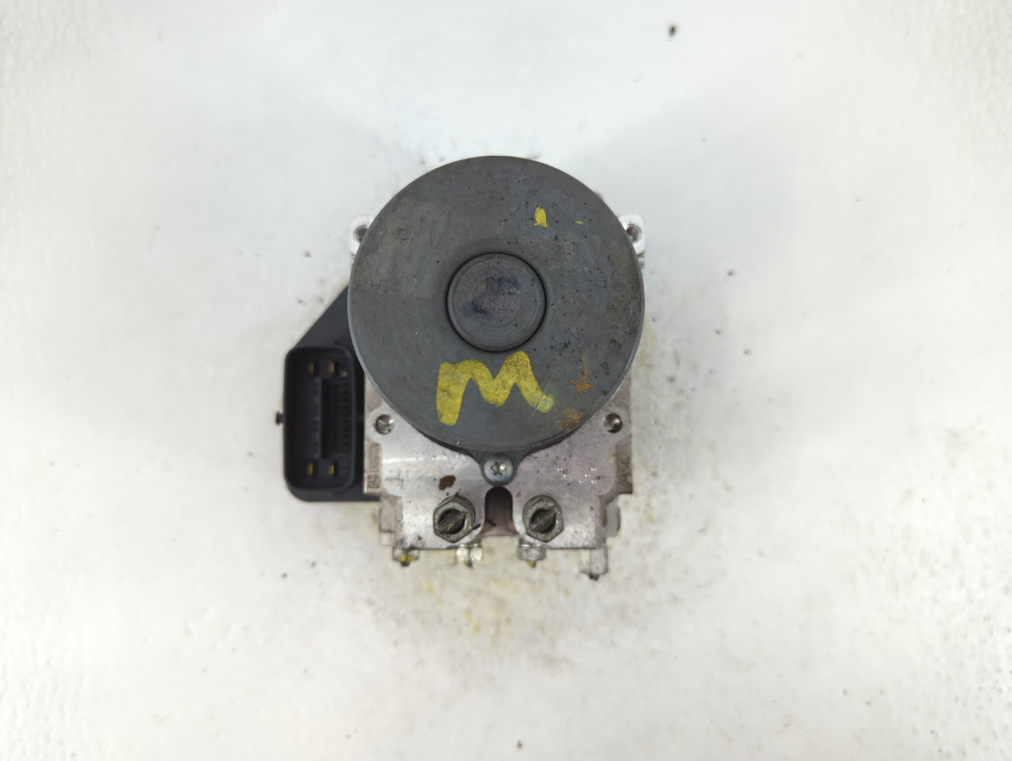 2015 Nissan Pathfinder ABS Pump Control Module Replacement P/N:47660 9PE0A Fits OEM Used Auto Parts - Oemusedautoparts1.com