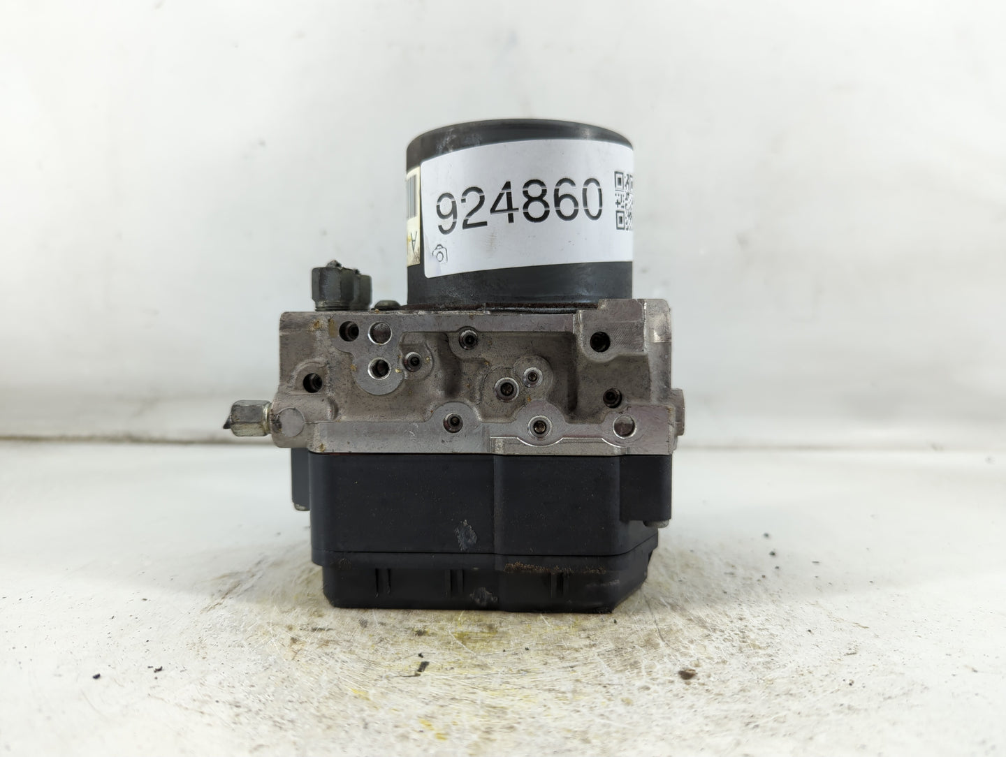 2015 Nissan Pathfinder ABS Pump Control Module Replacement P/N:47660 9PE0A Fits OEM Used Auto Parts - Oemusedautoparts1.com