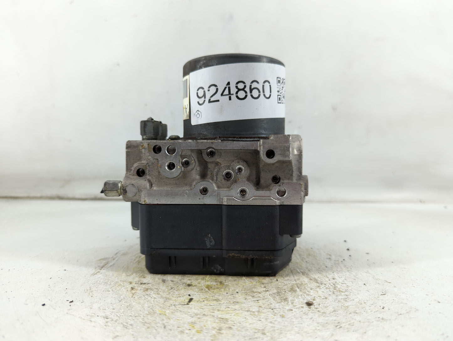 2015 Nissan Pathfinder ABS Pump Control Module Replacement P/N:47660 9PE0A Fits OEM Used Auto Parts - Oemusedautoparts1.com