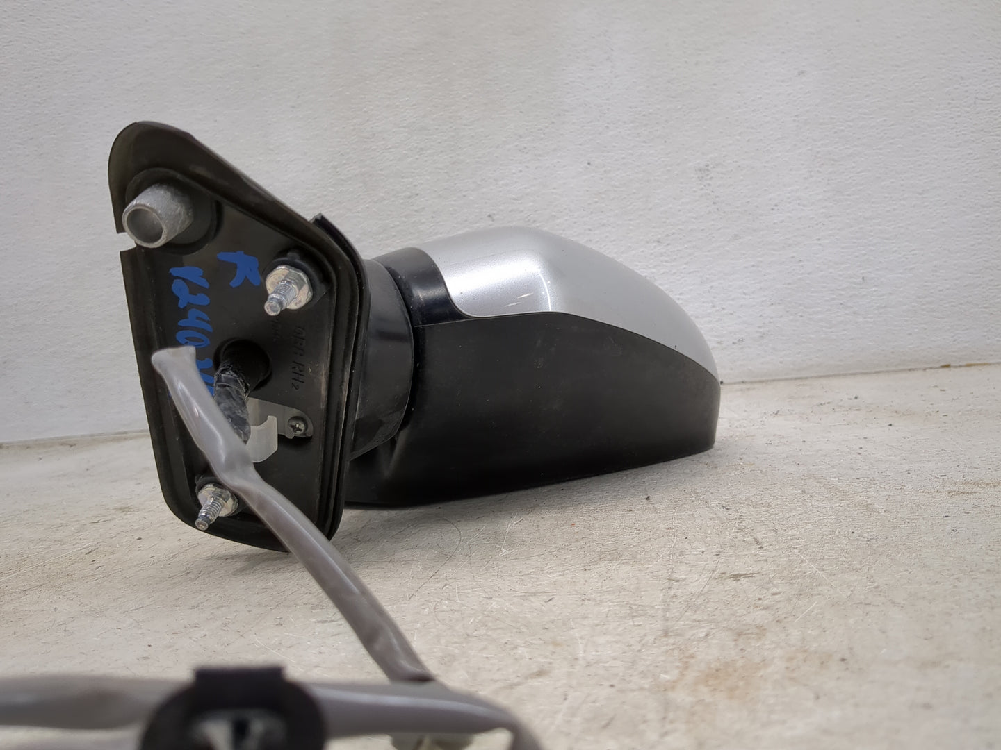 2011-2017 Nissan Quest Passenger Side View Mirror - Right Door Mirror OEM Used - Oemusedautoparts1.com
