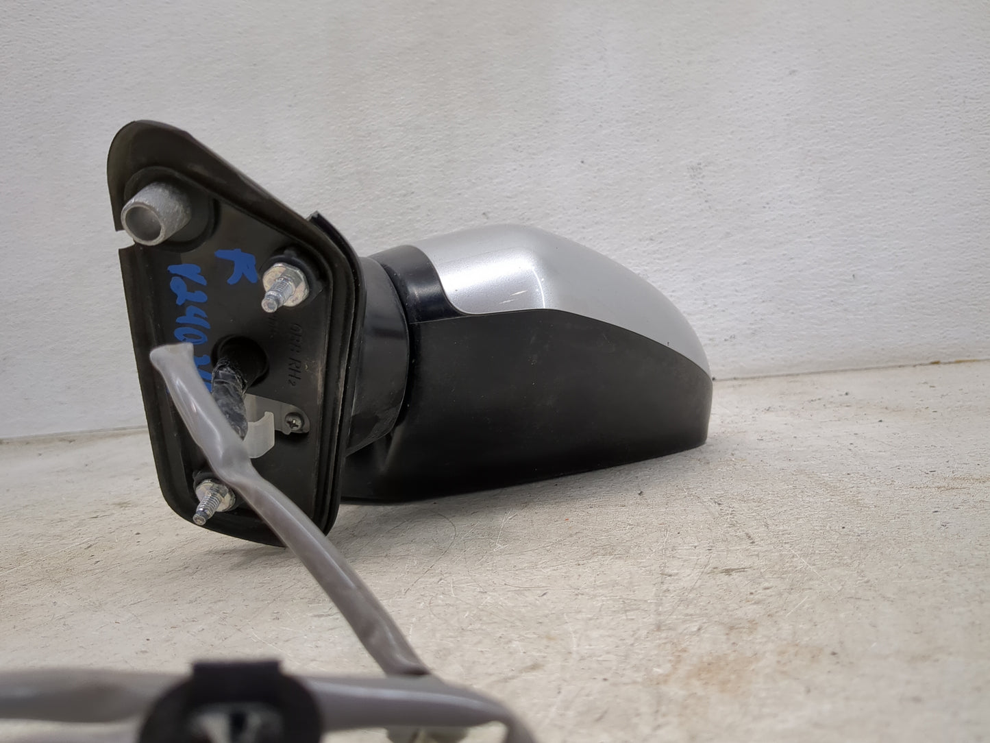 2011-2017 Nissan Quest Passenger Side View Mirror - Right Door Mirror OEM Used - Oemusedautoparts1.com