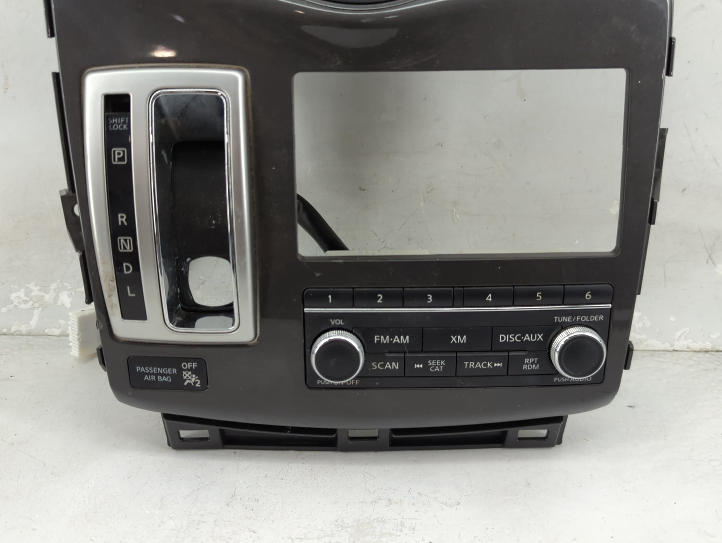 2011-2017 Nissan Quest Radio Control Panel - Oemusedautoparts1.com