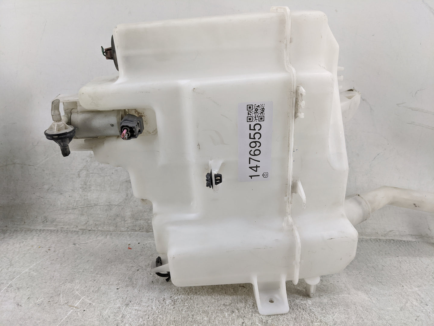 2011-2017 Nissan Quest Windshield Washer Fluid Reservoir Bottle Oem - Oemusedautoparts1.com